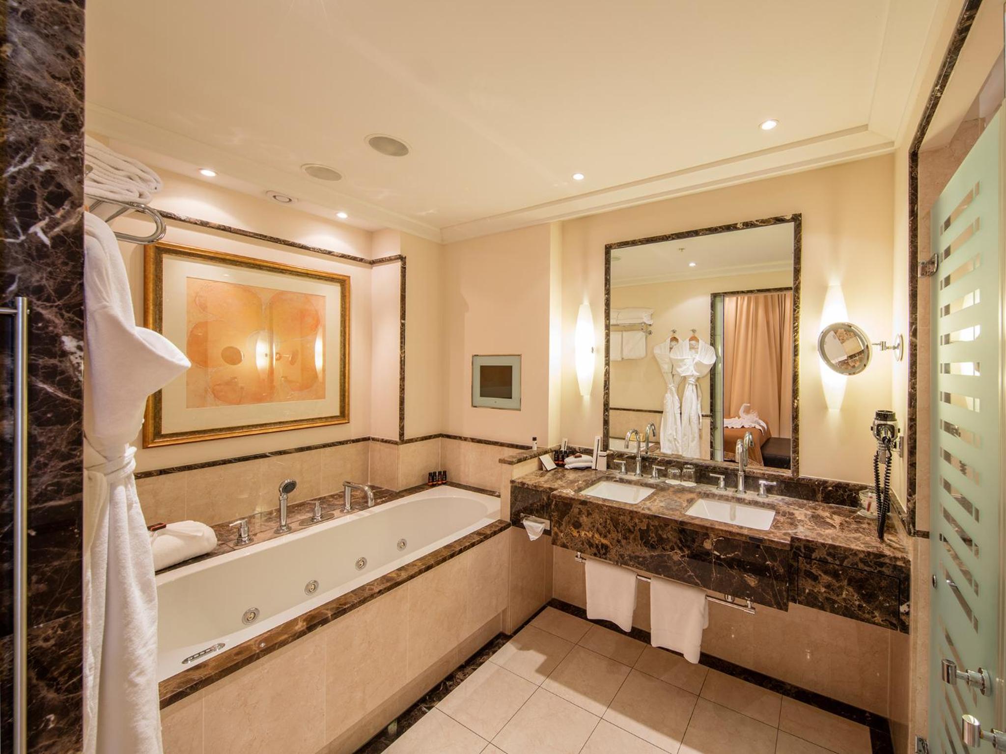 Presidential Suite photo 2