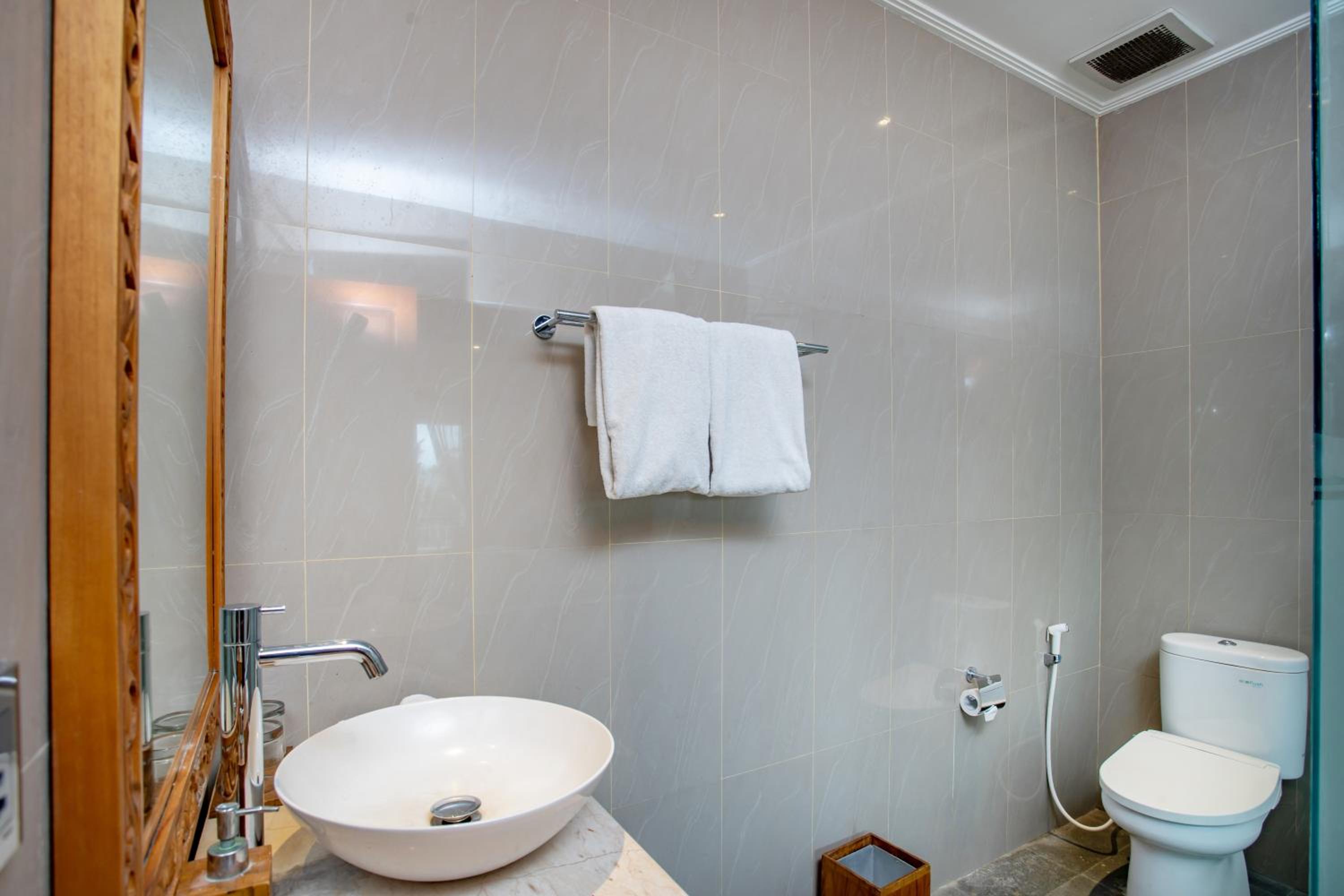Double Room with Garden View - Photo 5