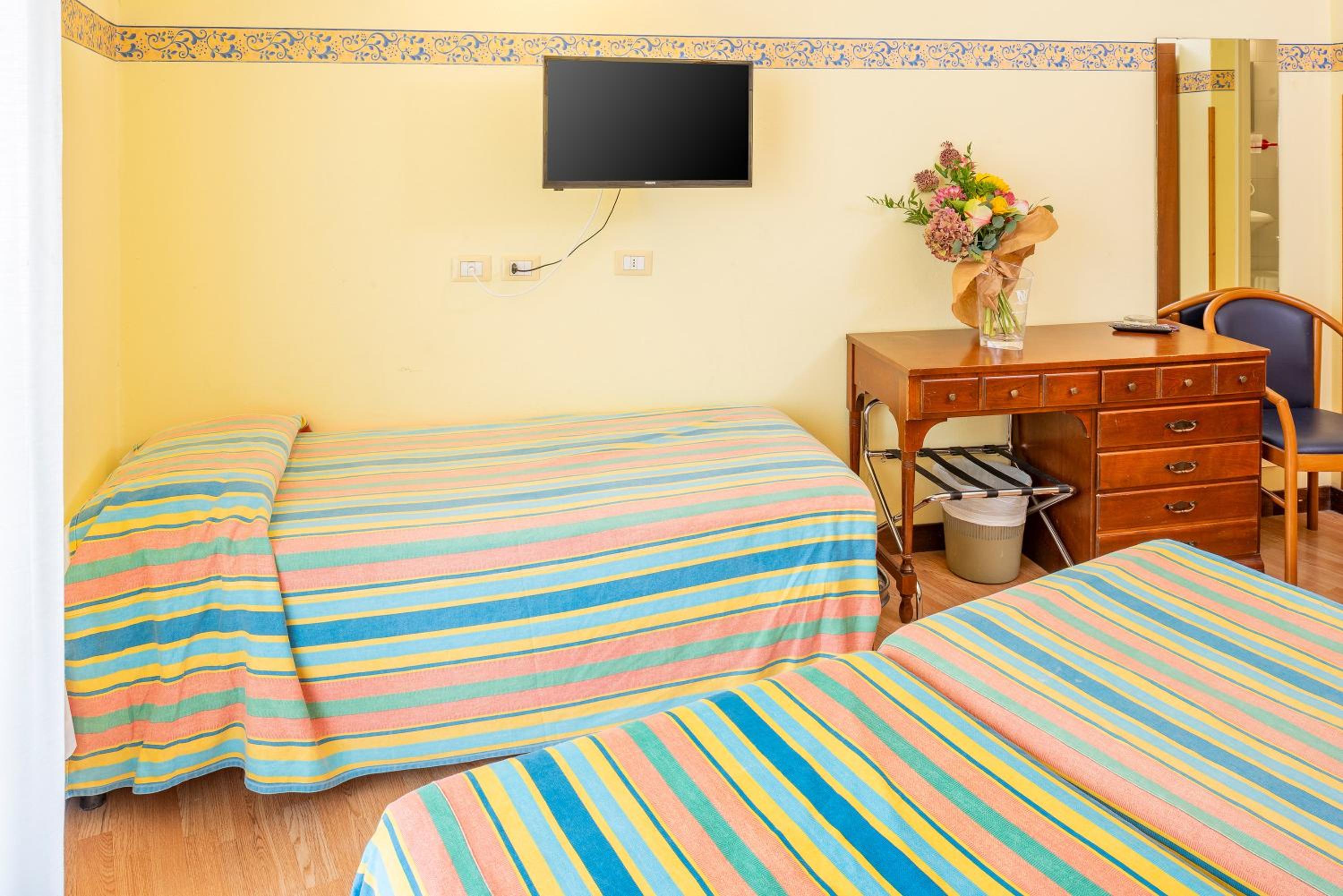 Comfort Triple Room - Photo 5