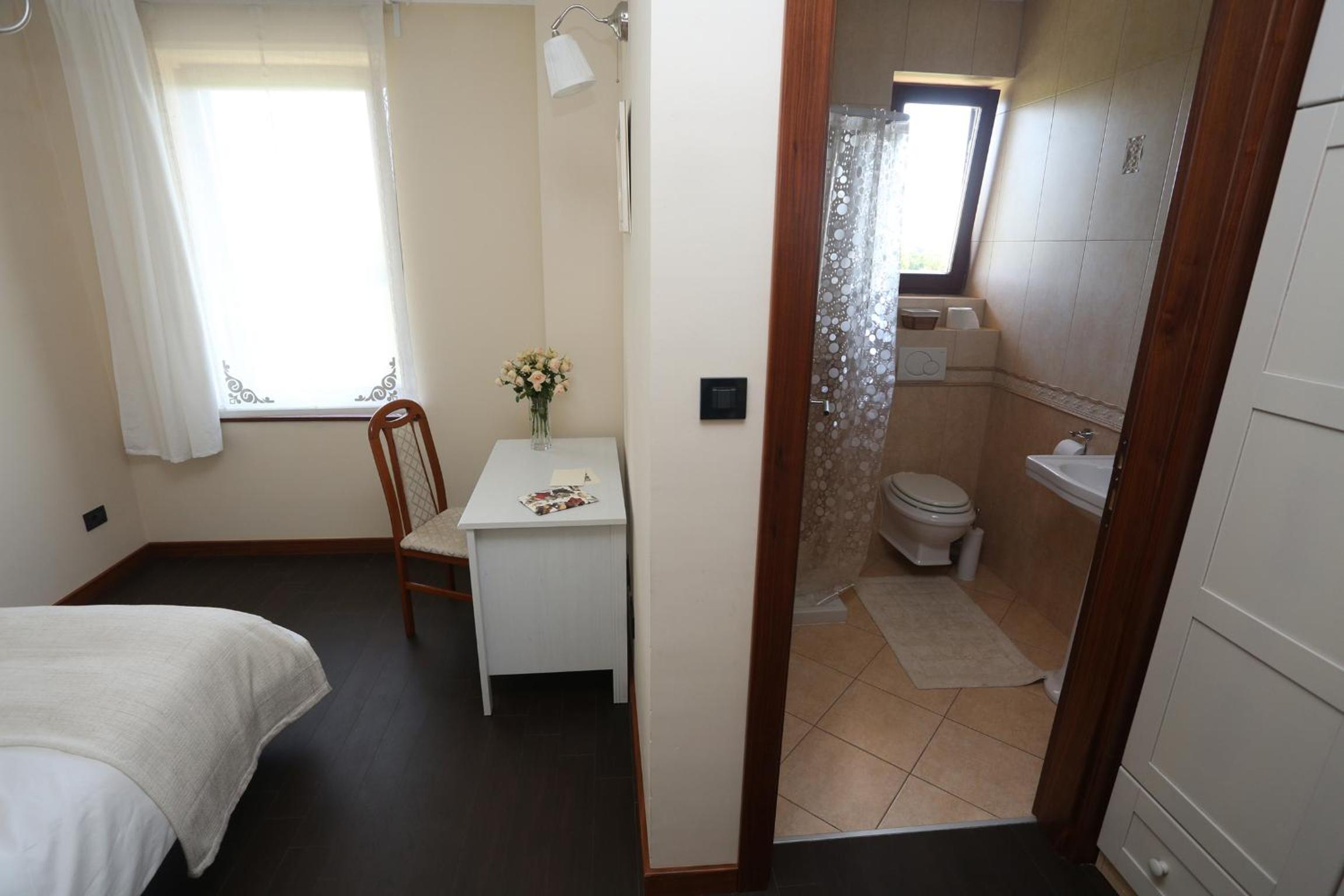 Apartment - Ground Floor - Photo 4