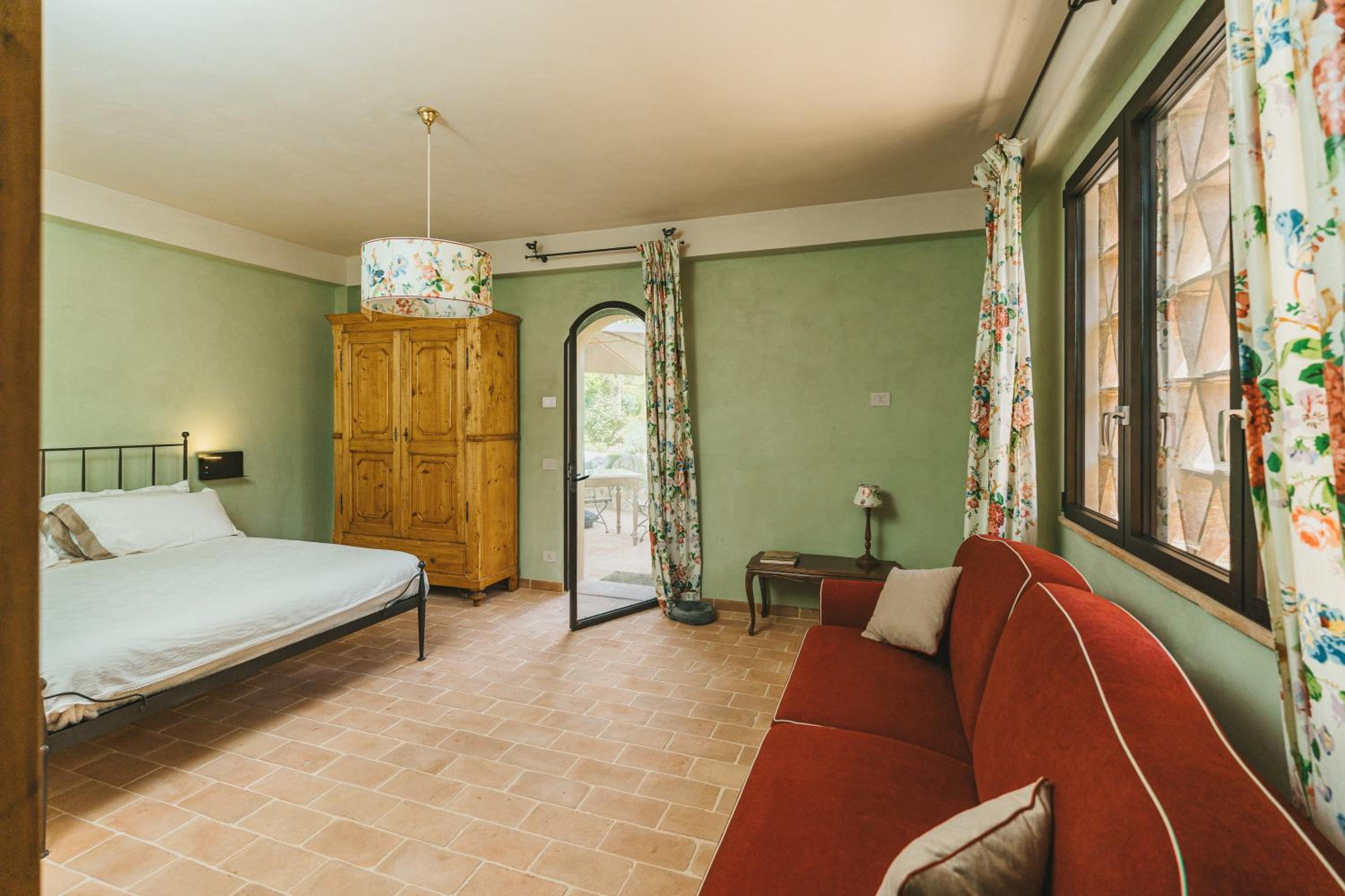 King Room with Garden View photo 2