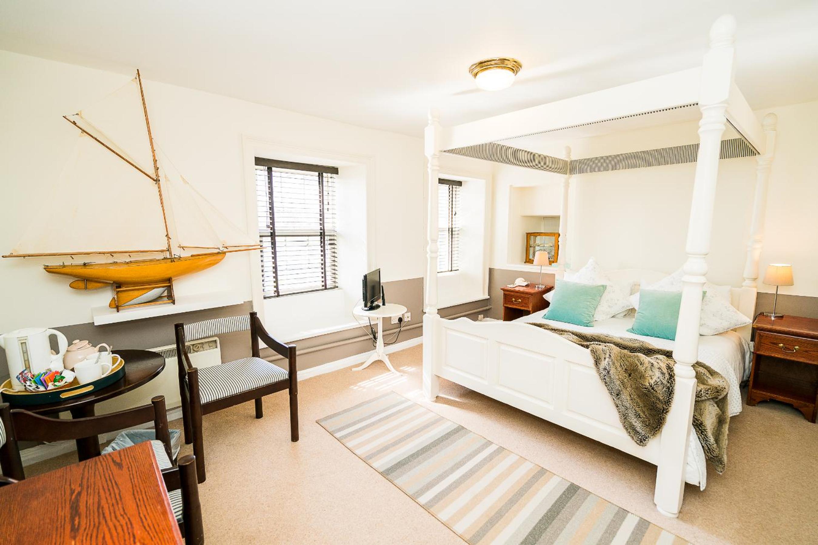 Double or Twin Room  - No Dogs - Photo 1