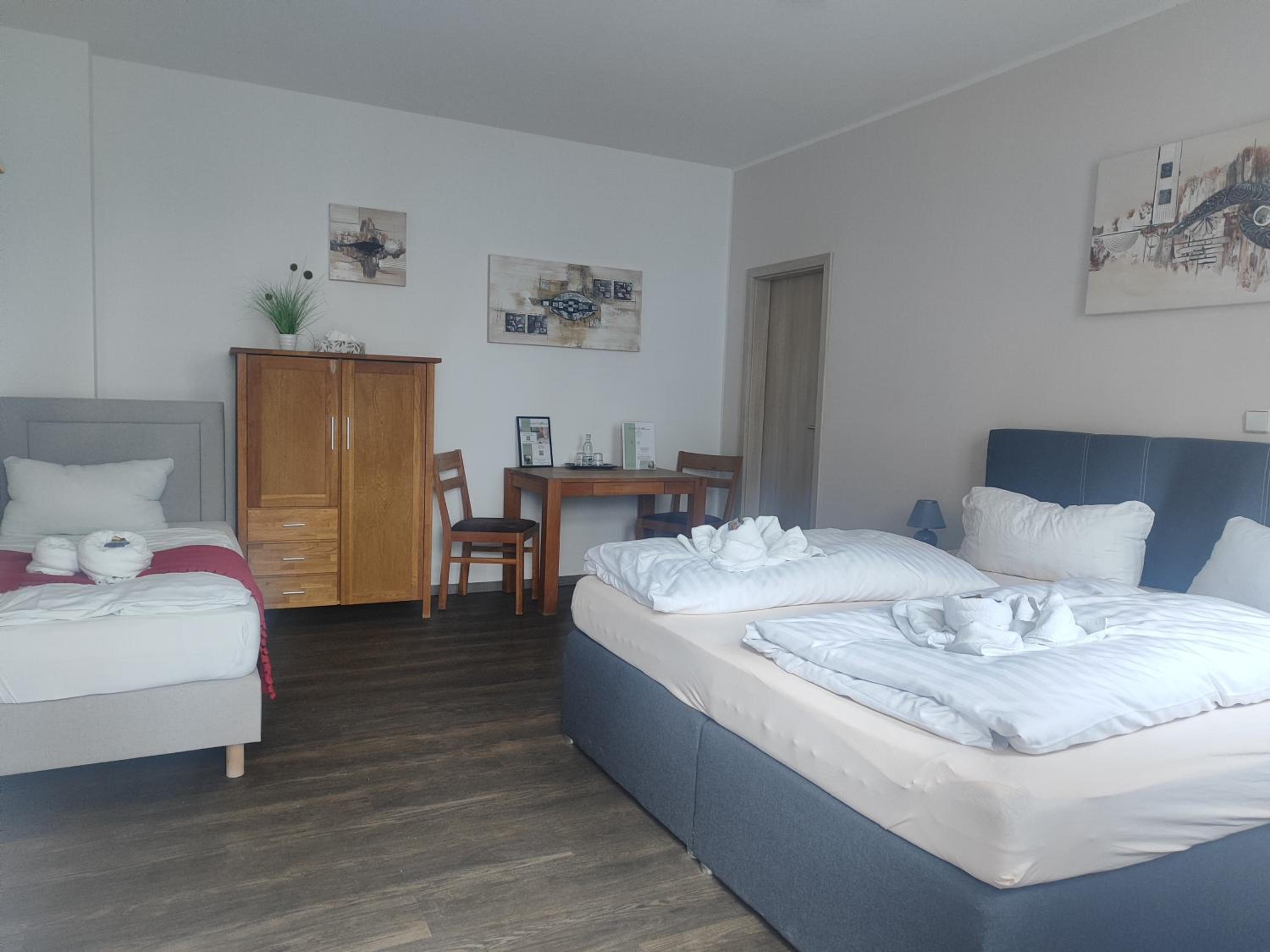 Standard Triple Room photo 3