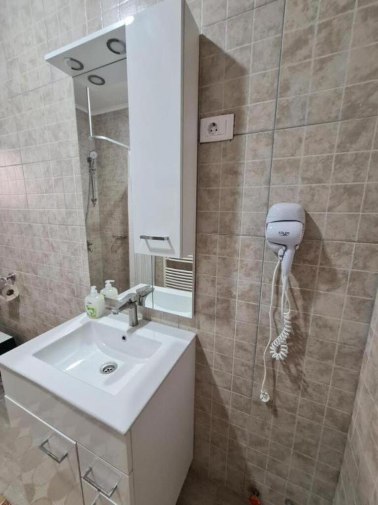 Deluxe Room (2 Adults + 1 Child) photo 3