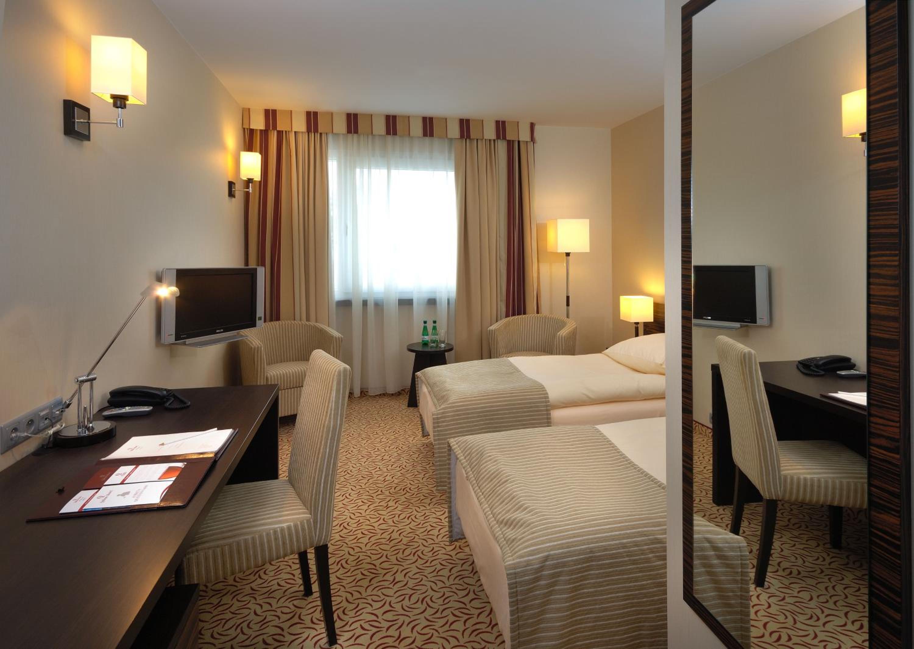 Twin Room - Photo 2