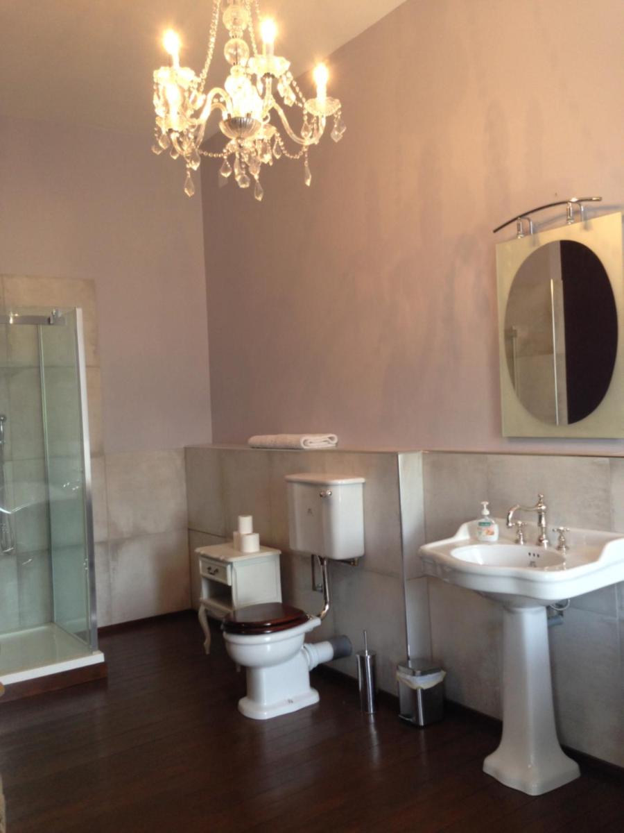 Deluxe Double Room with Bath photo 3
