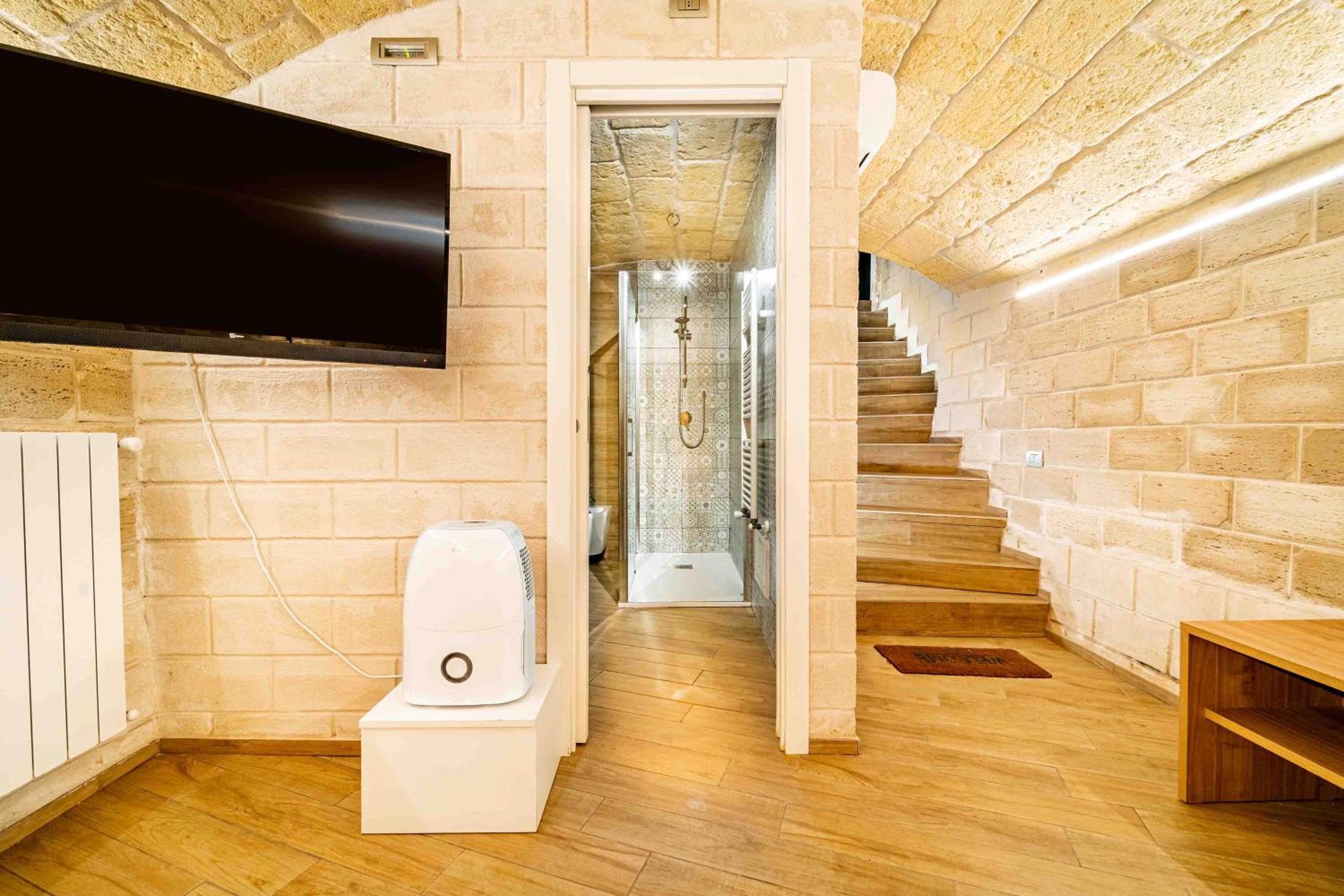 Deluxe Double Room with Shower photo 3