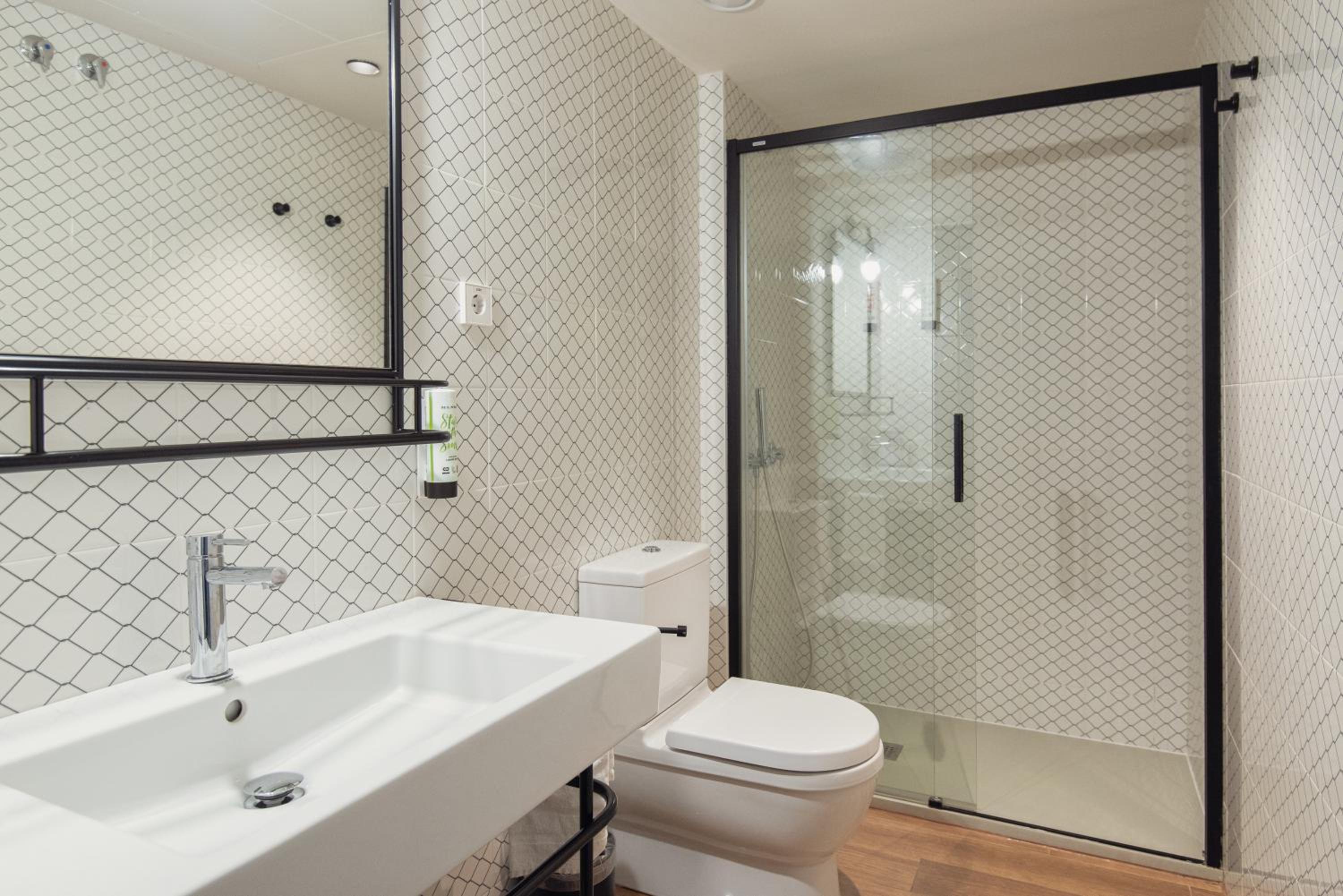 Two-Bedroom Apartment - Photo 7