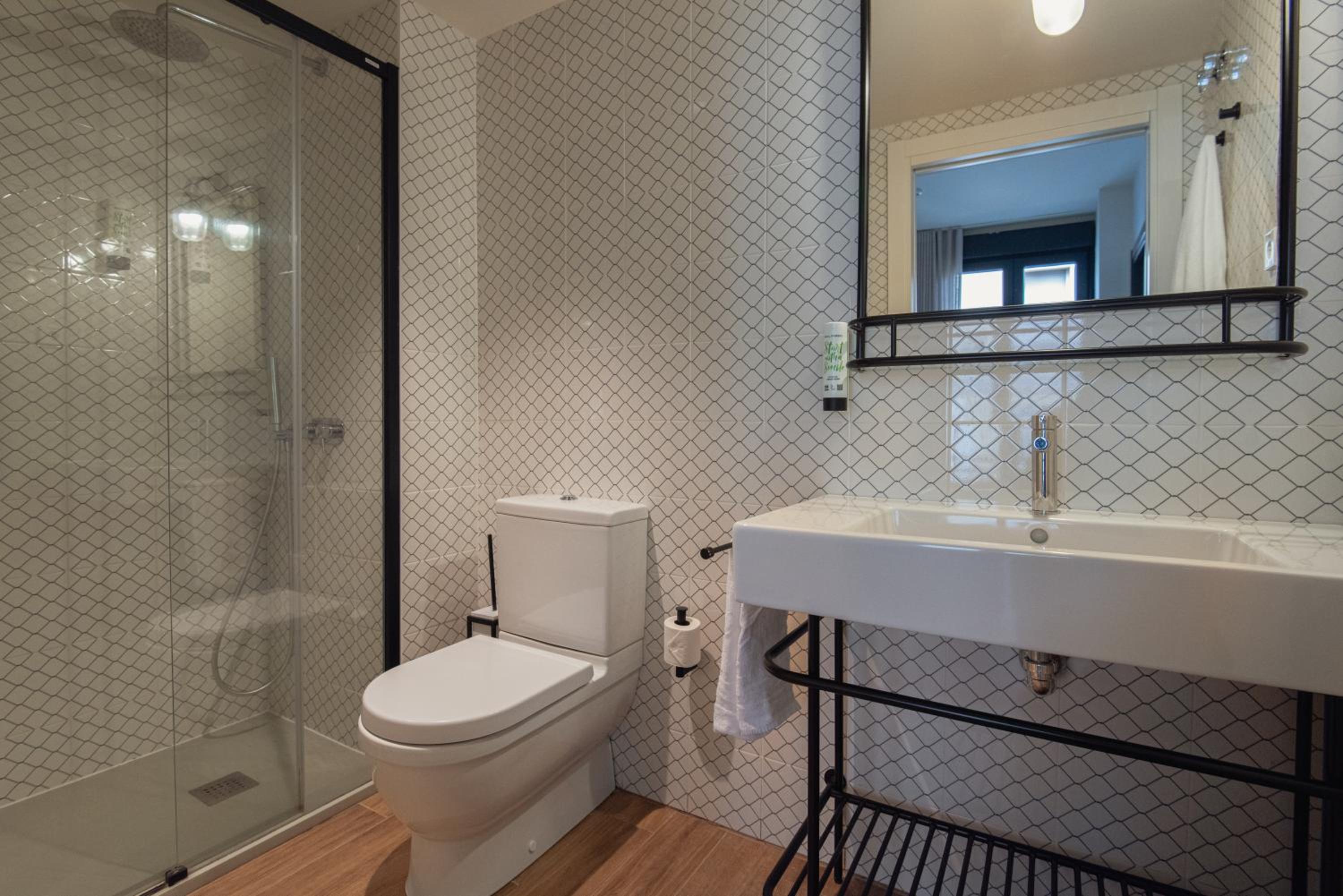 Two-Bedroom Apartment - Photo 15