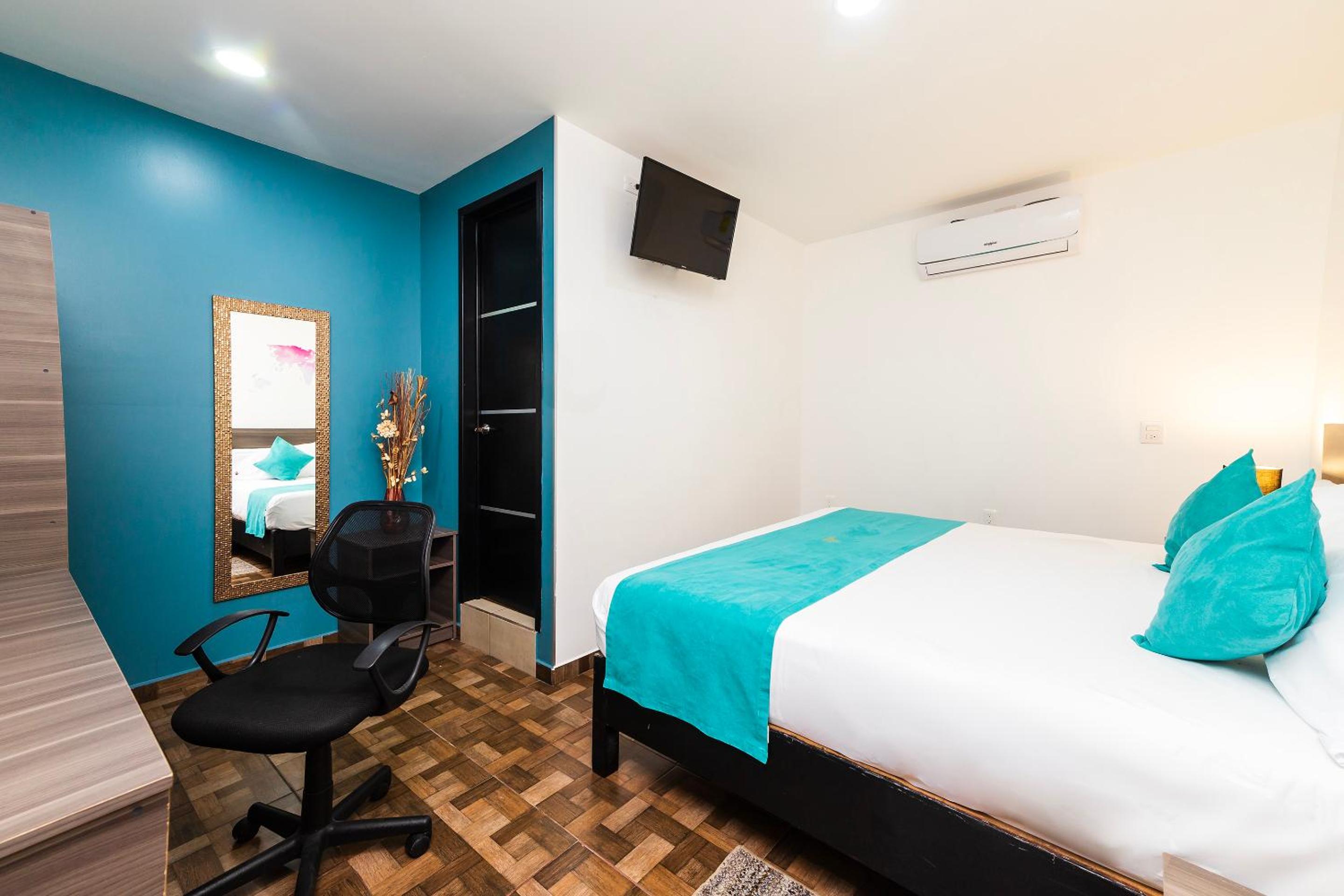 Deluxe King Room photo 3