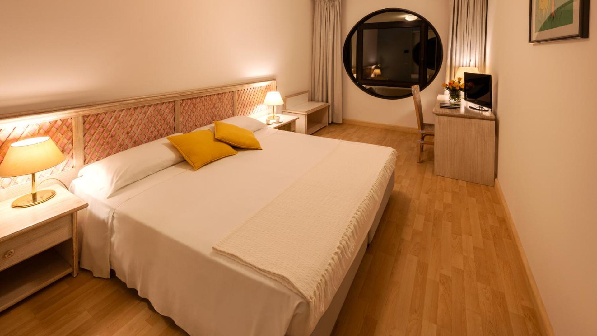 Economy Double Room photo 2