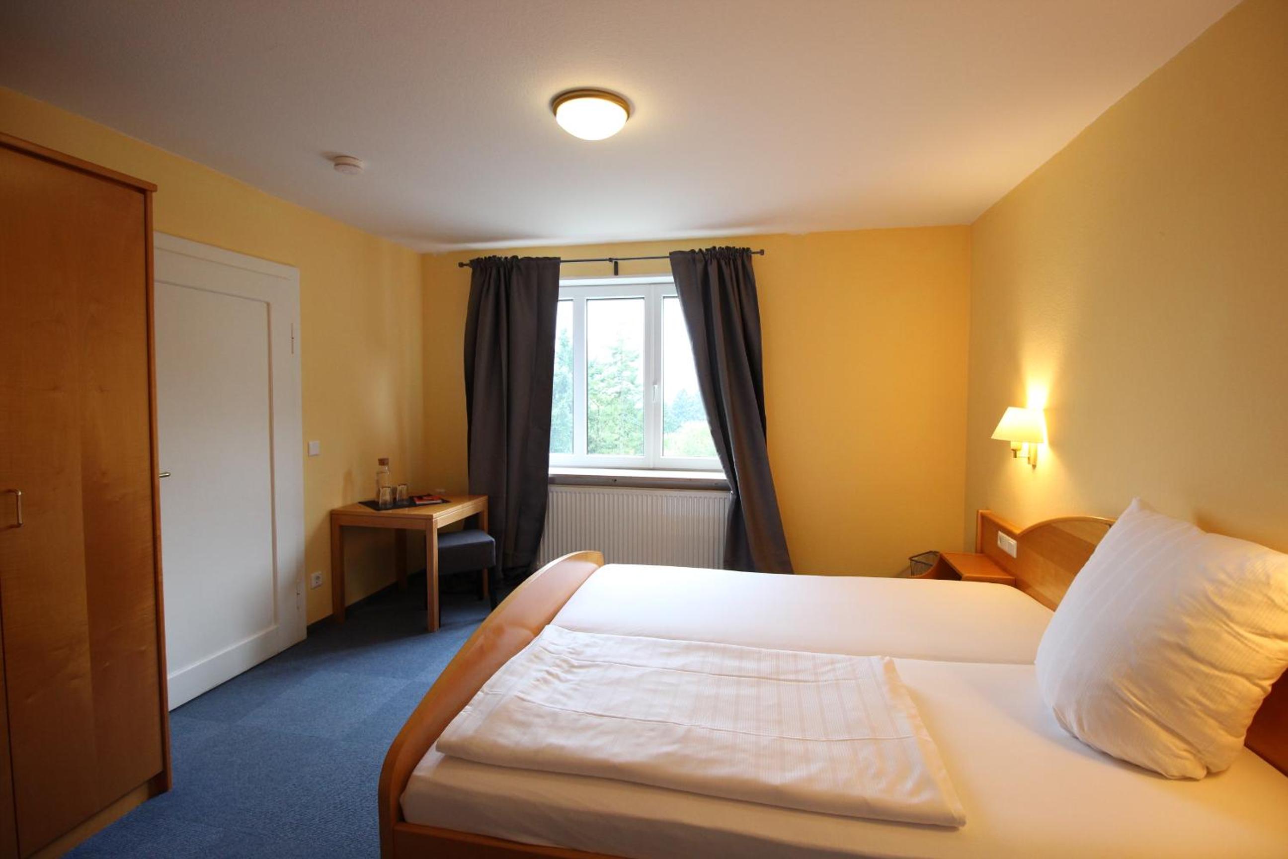 Double Room - Photo 2