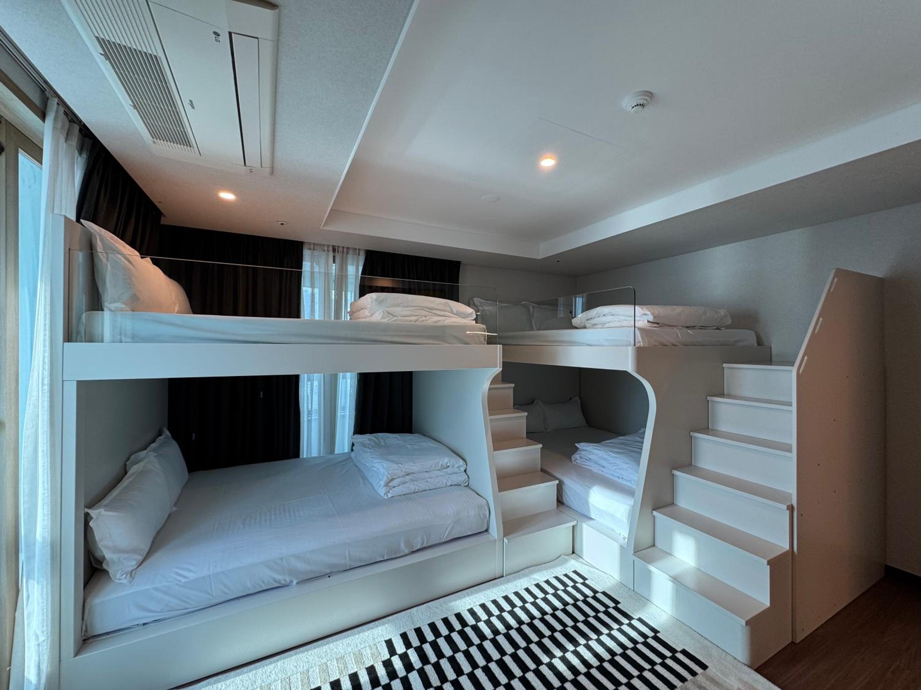 Ocean Family Suite Bunker photo 1