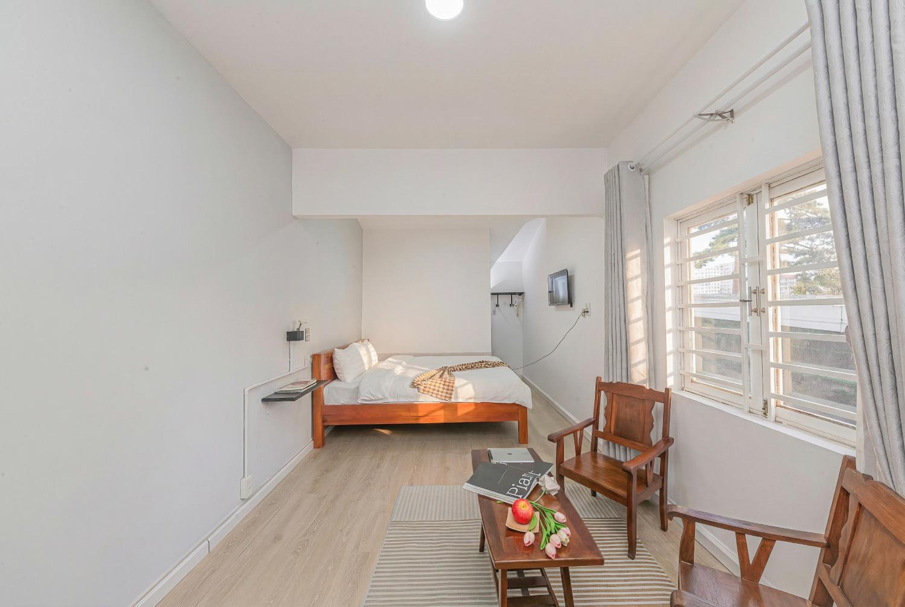 King Room with Mountain View
