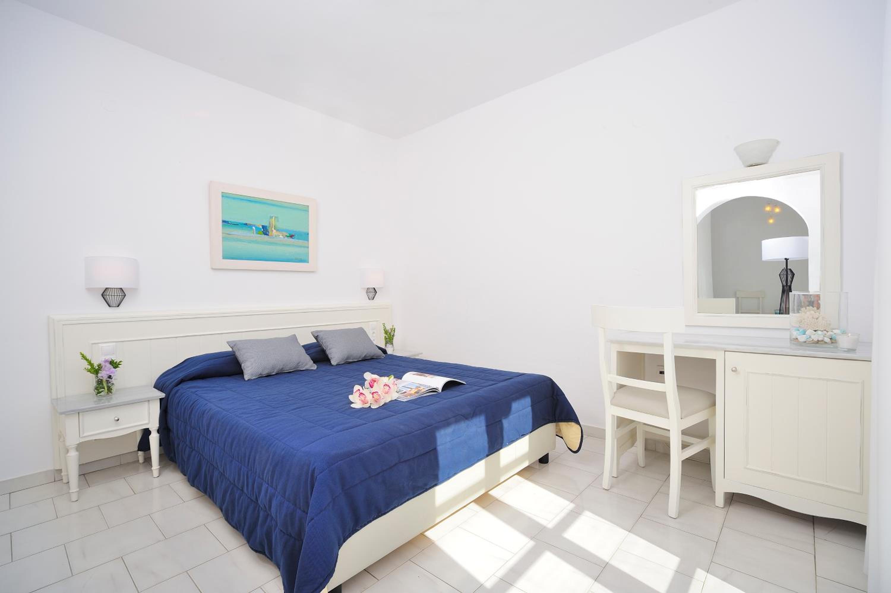 Deluxe Double Room with Sea View photo 2
