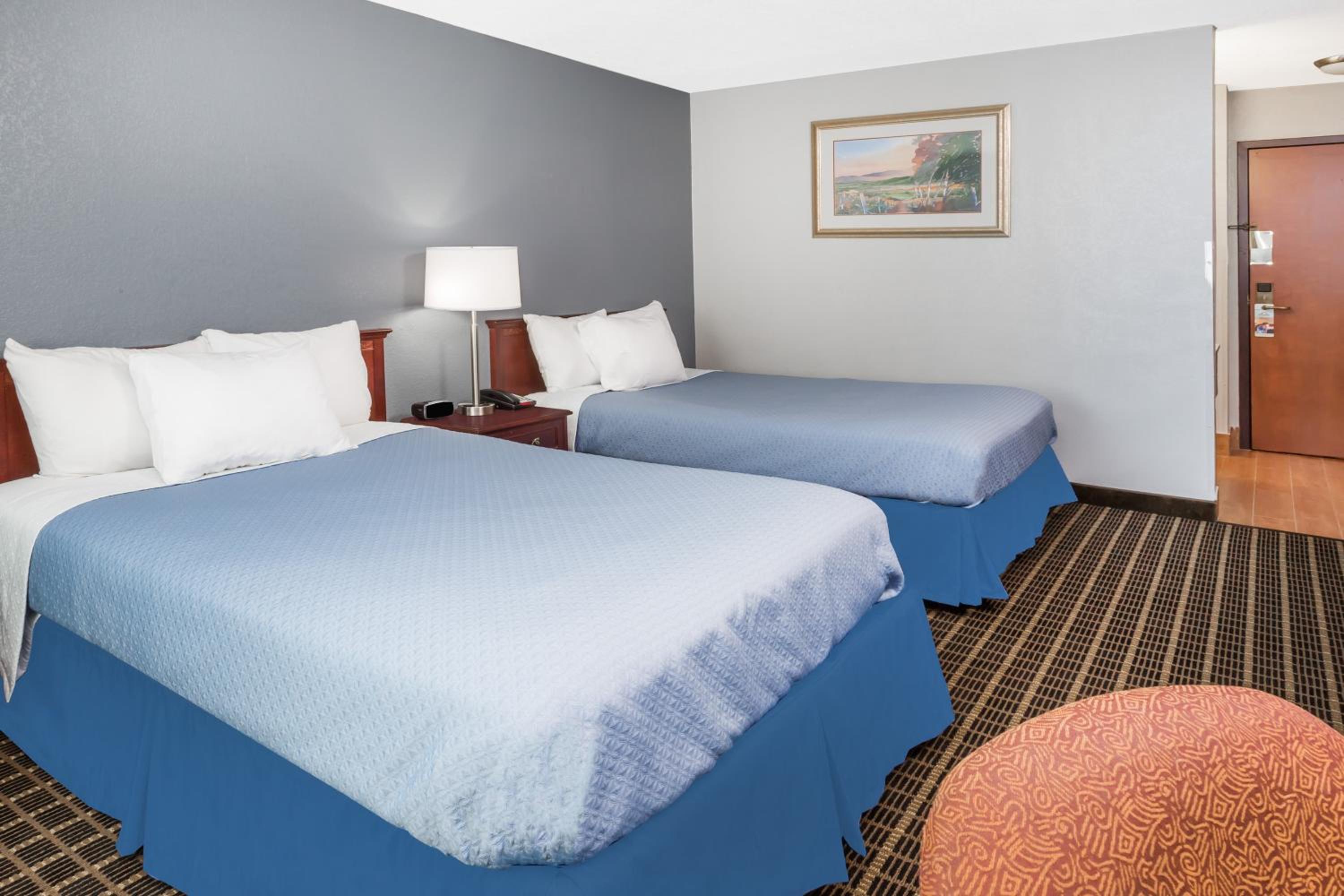 Double Room With Two Double Beds - Non-Smoking - Photo 3