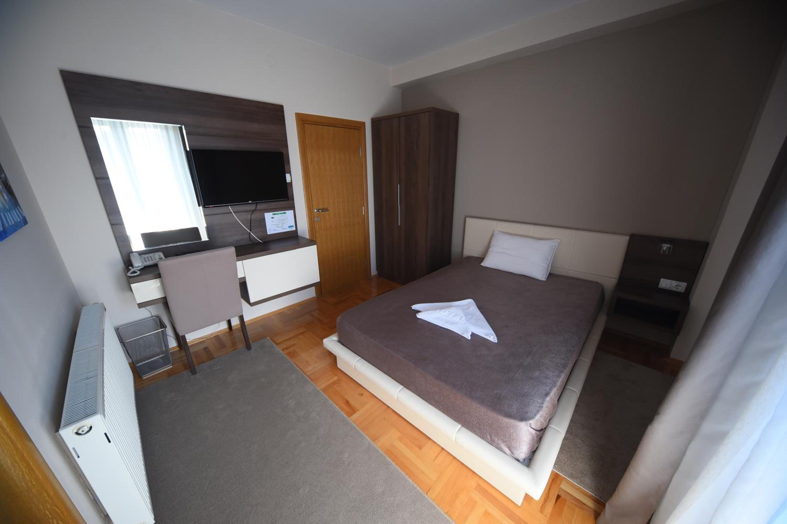 Deluxe Double or Twin Room photo 1