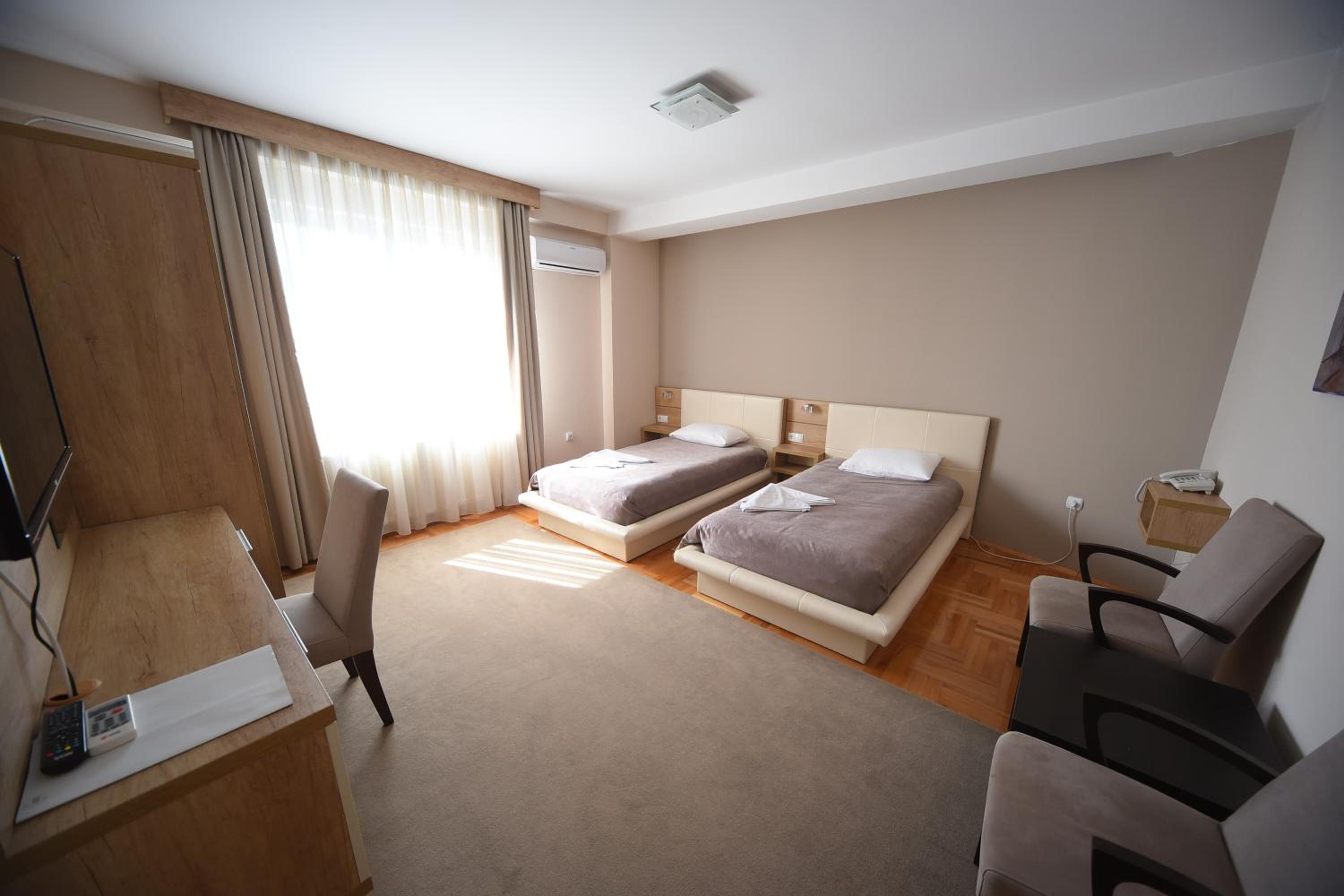 Double Room photo 3