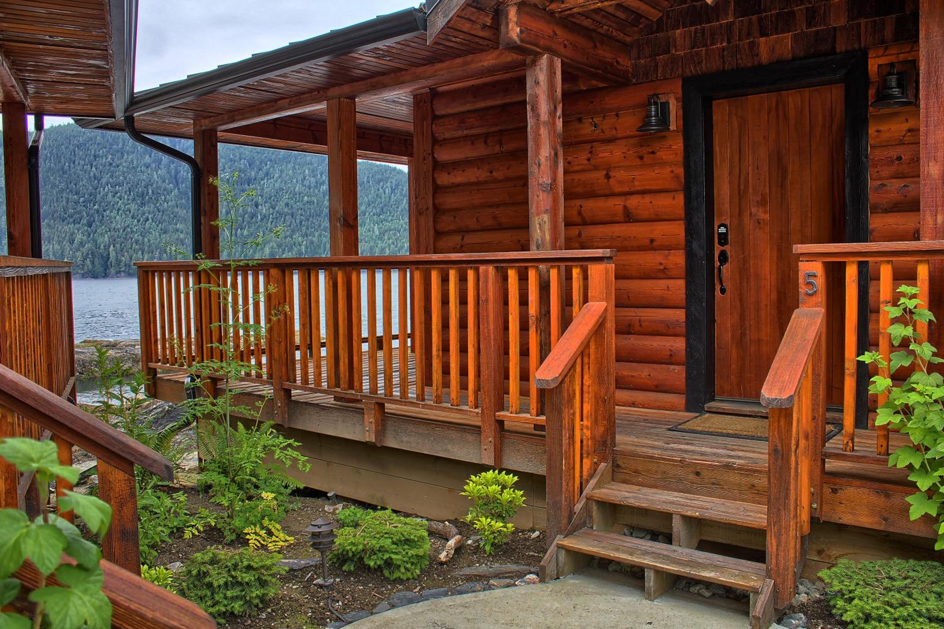 Two-Bedroom Cottage - Beach Front