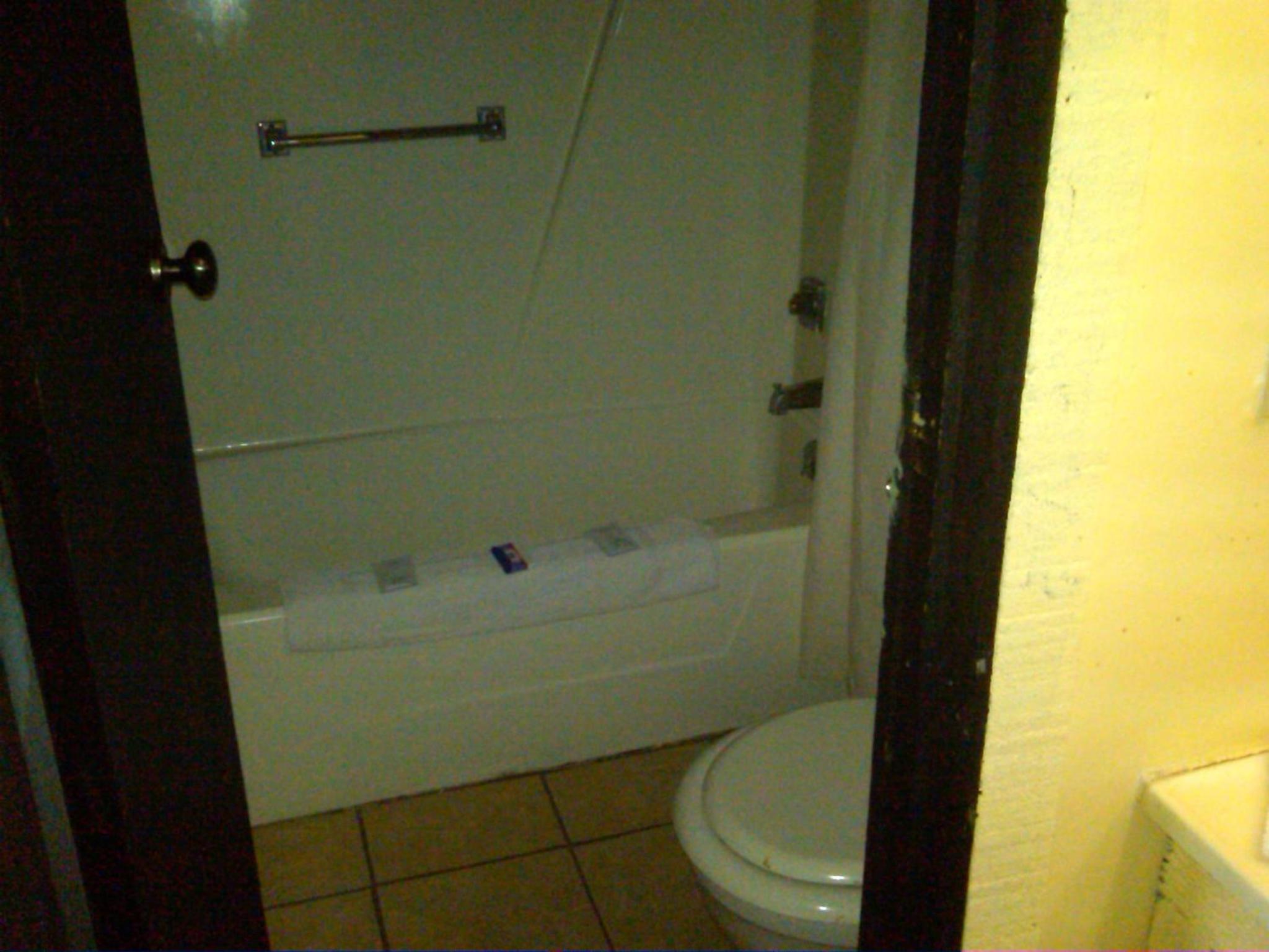 Double Room with Two Double Beds - Non-Smoking - Photo 6