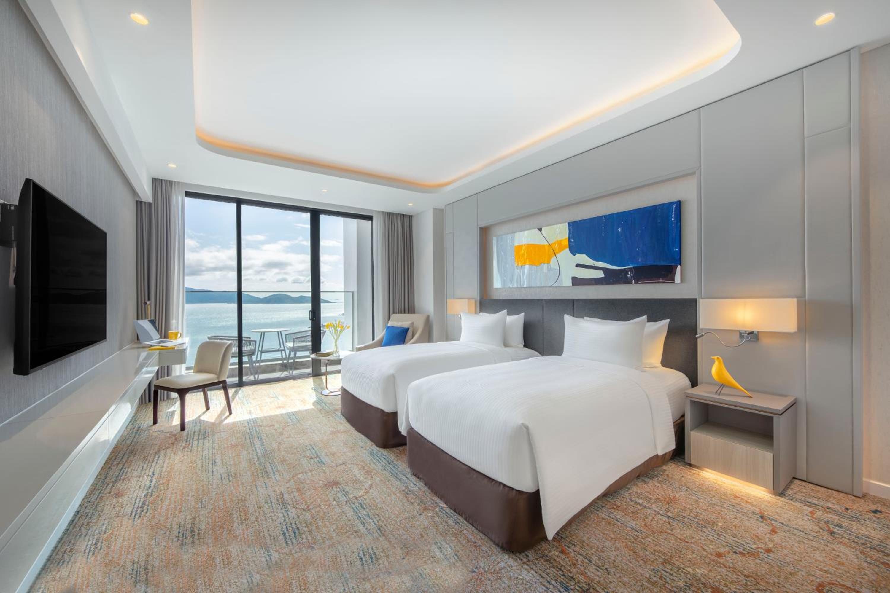 Premium Twin Room with Ocean View