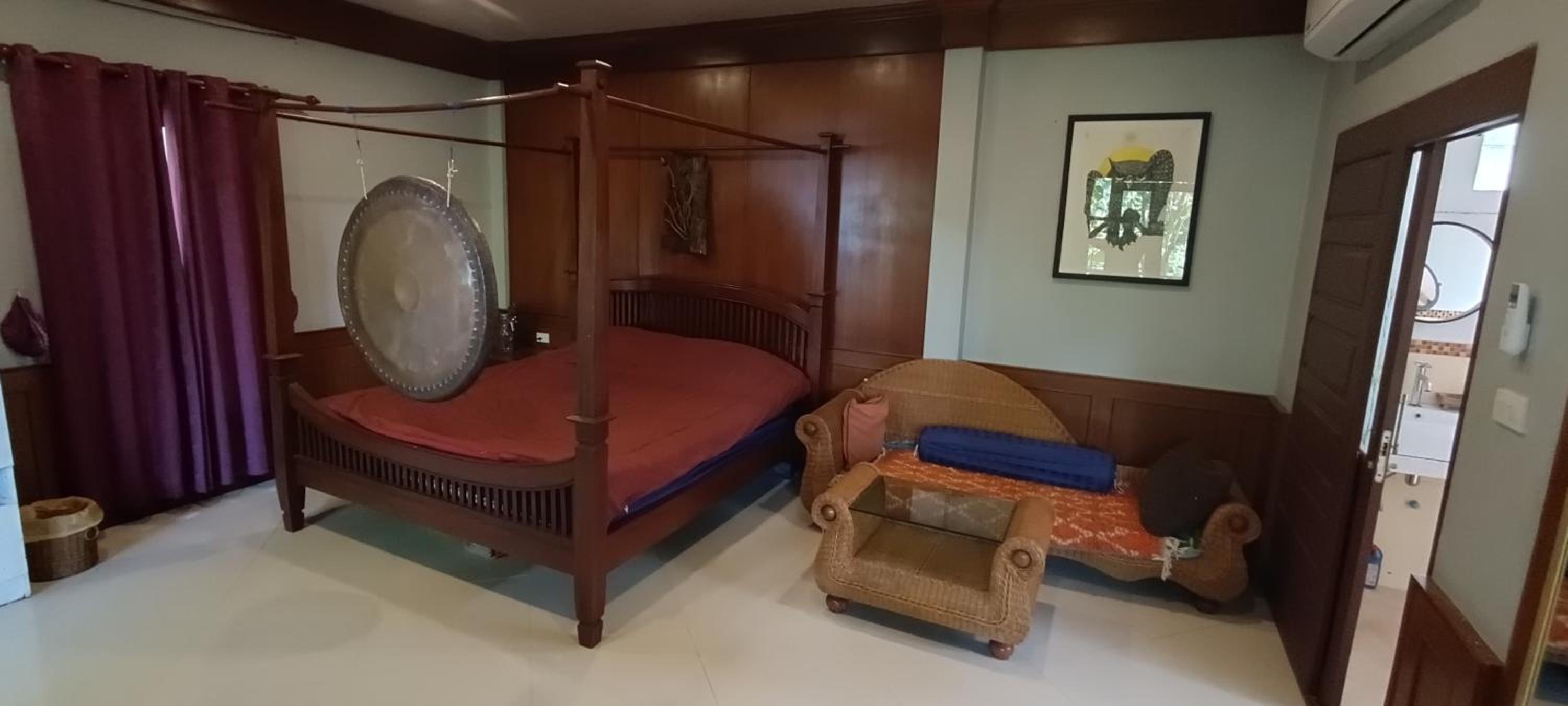 Deluxe King Suite photo 1