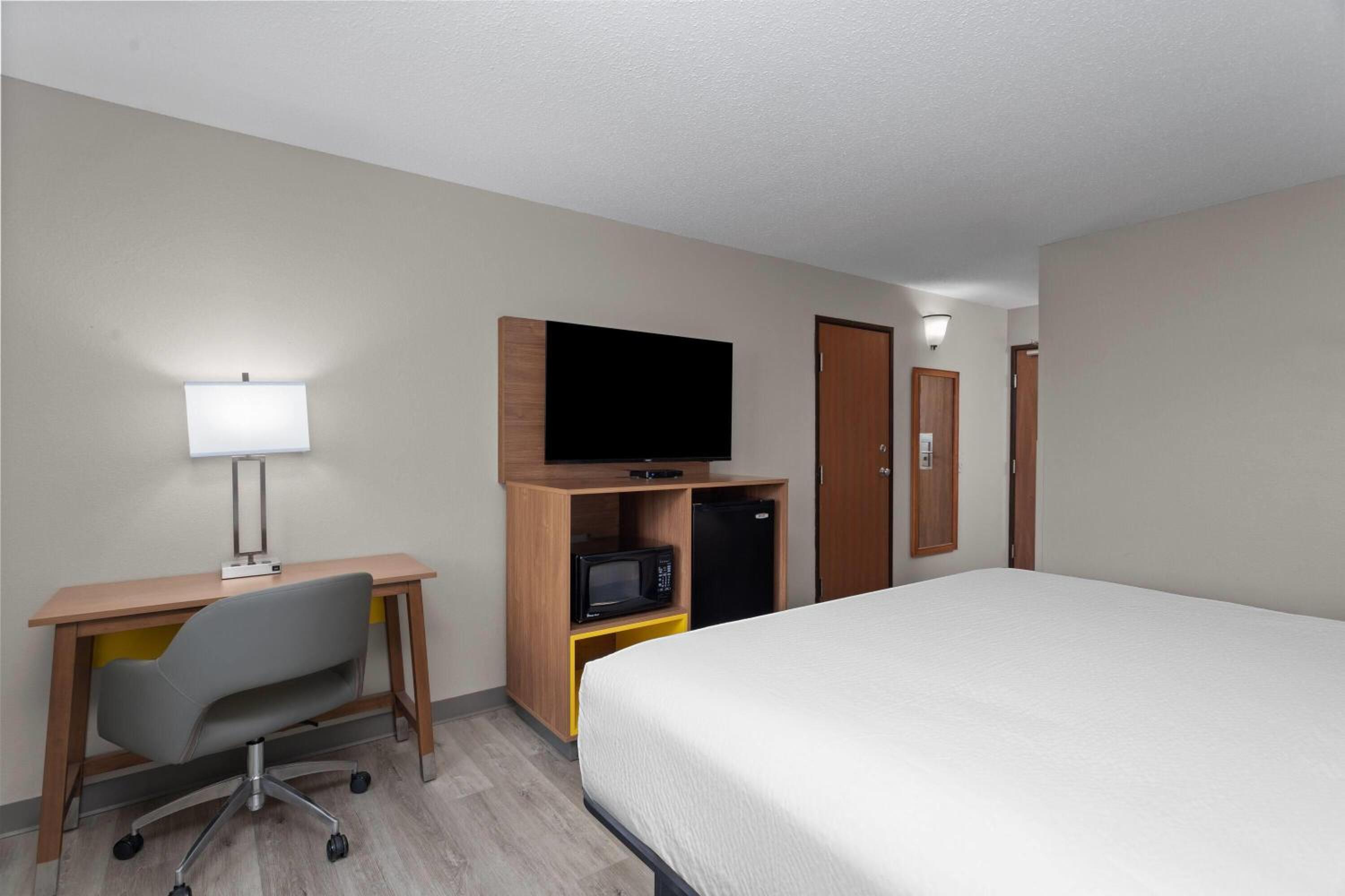 King Room - Non-Smoking