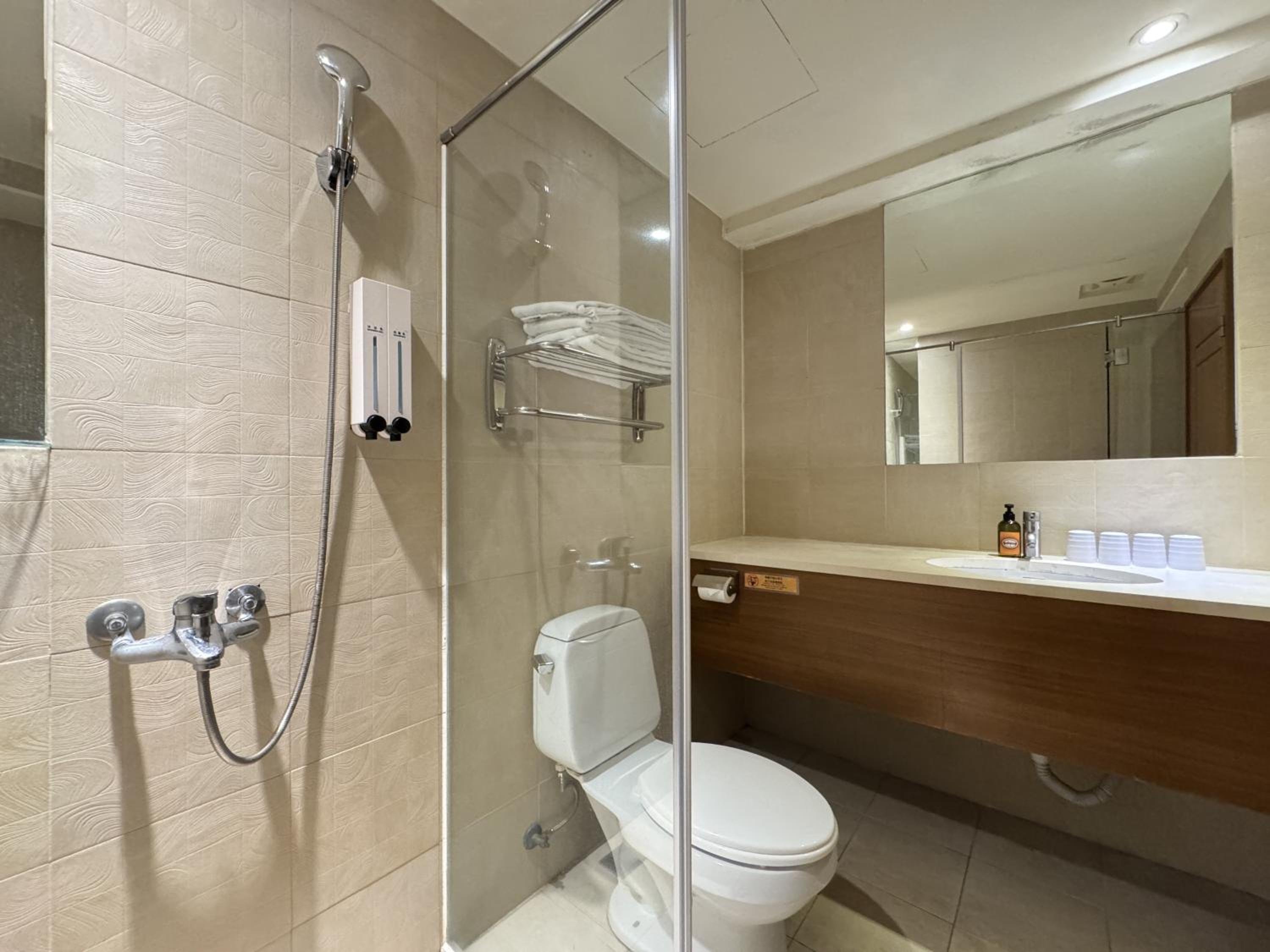 Superior Quadruple Room photo 3