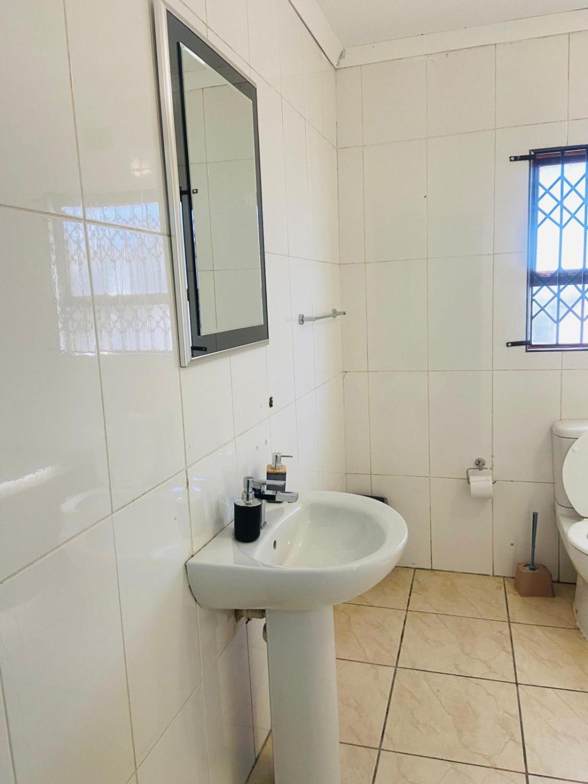 Family Suite - Photo 11