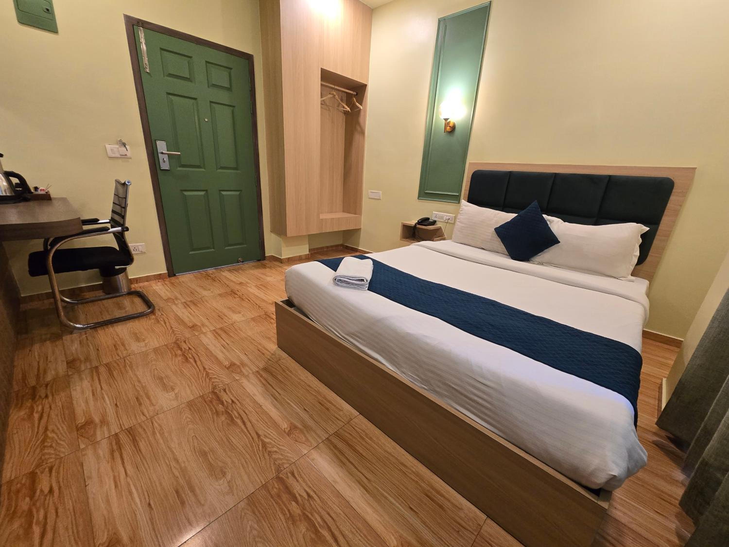 Superior Double Room - Photo 2