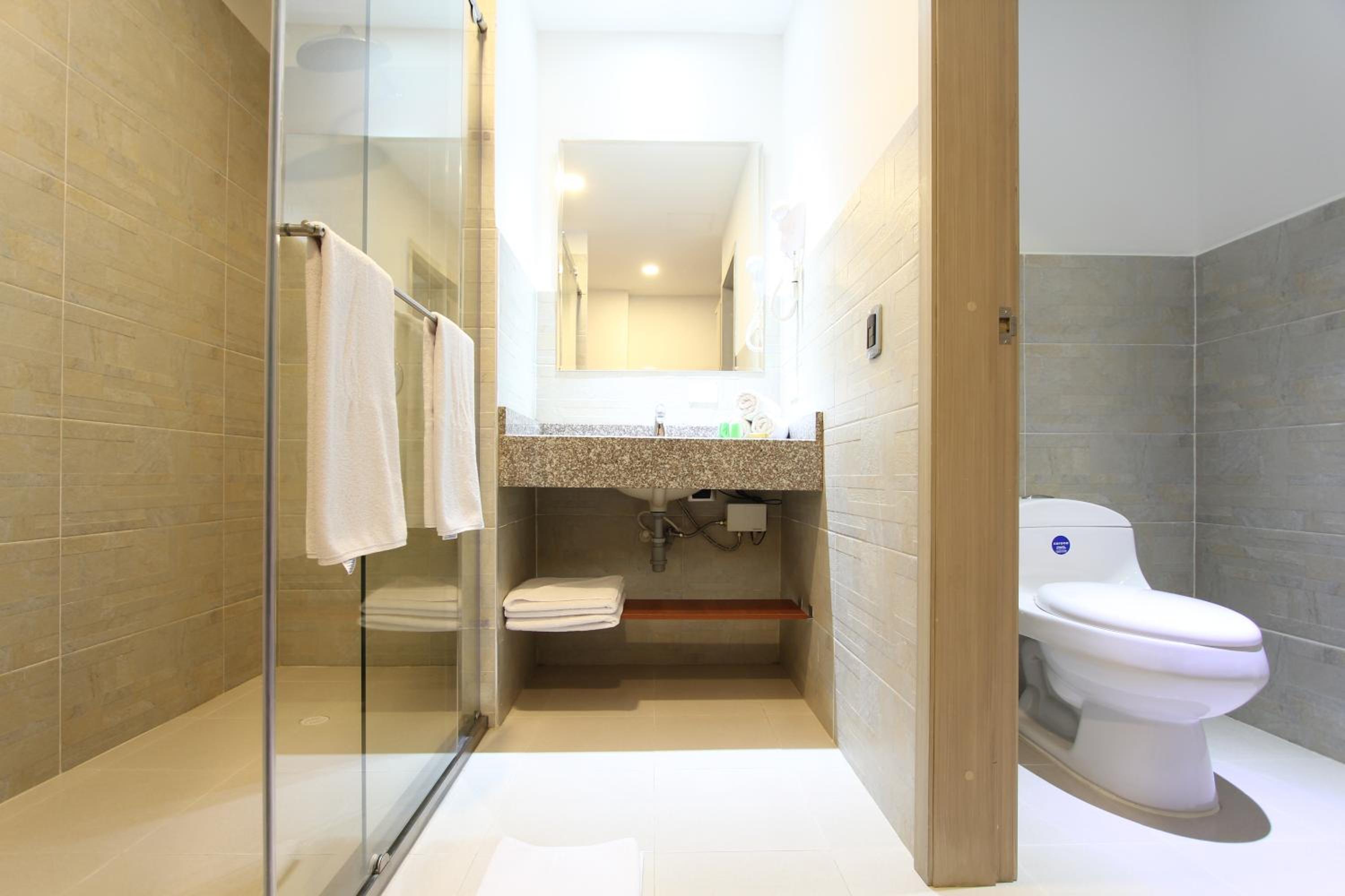 Standard Triple Room photo 3