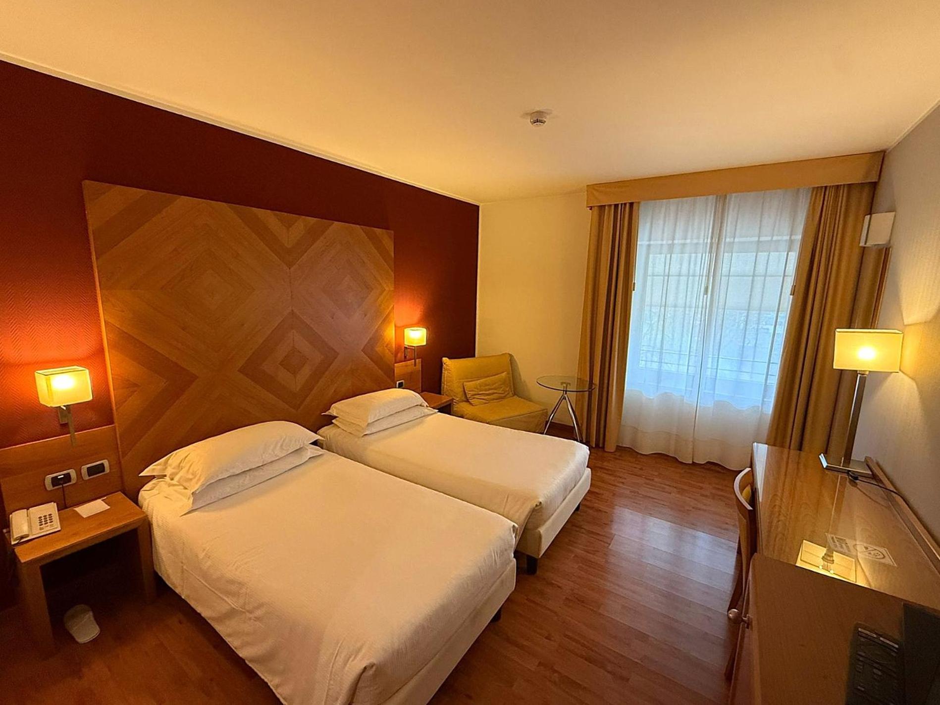 Superior Twin Room photo 1