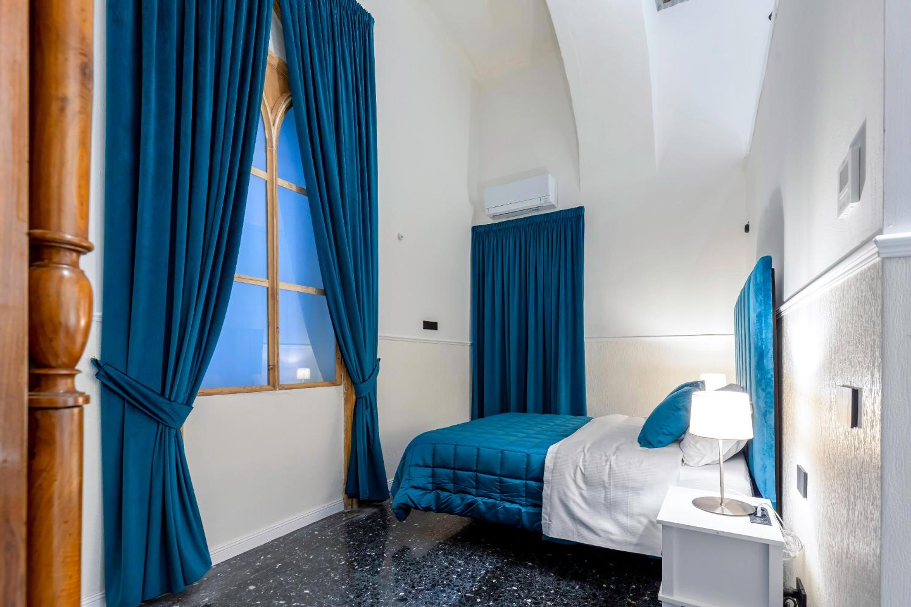 Family Suite - Separate Building