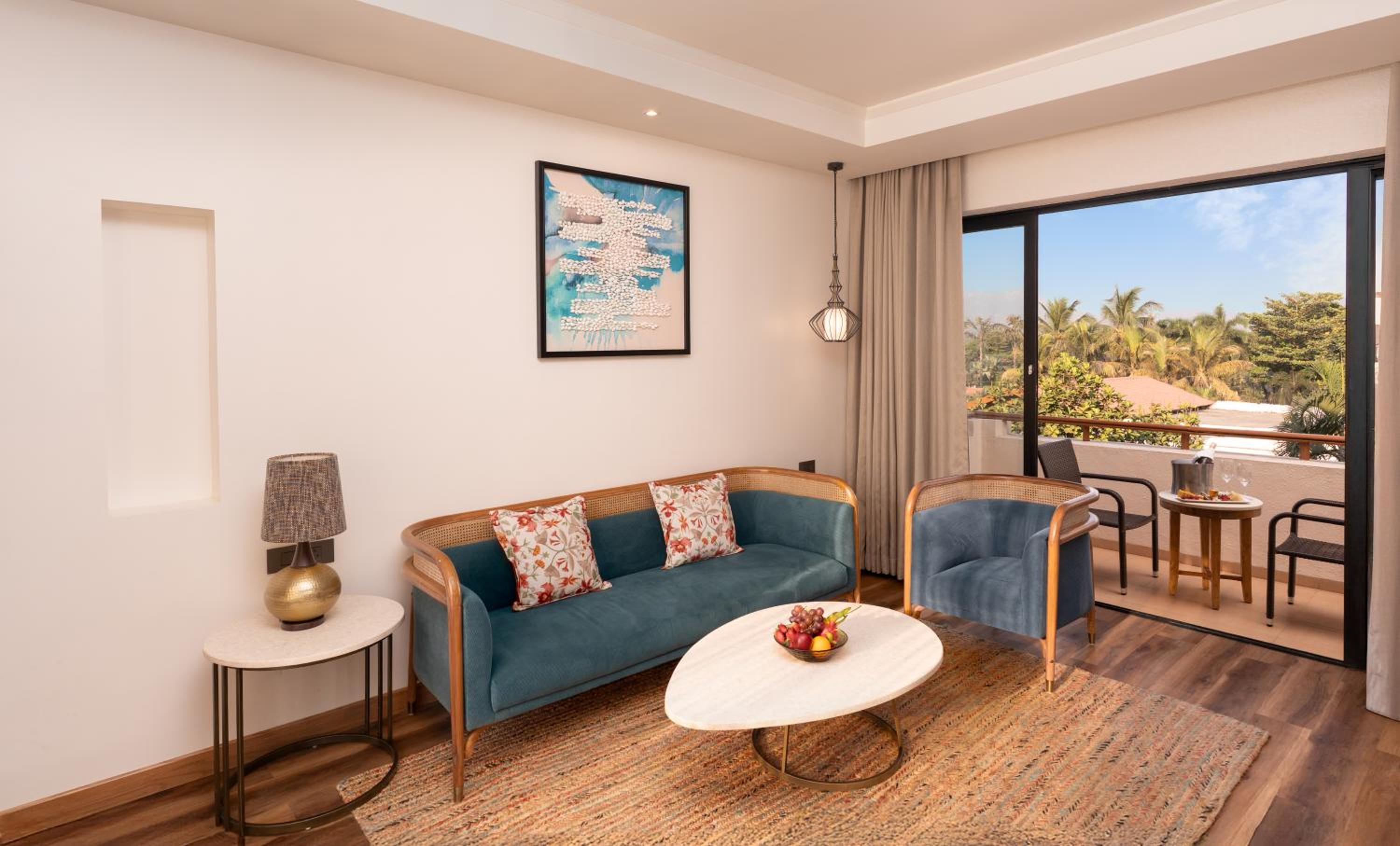 Executive Suite - Photo 1