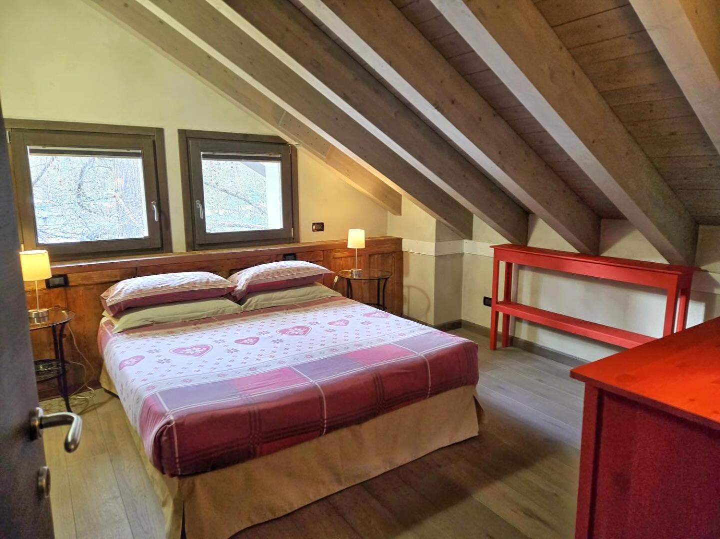 Suite with Mountain View photo 3