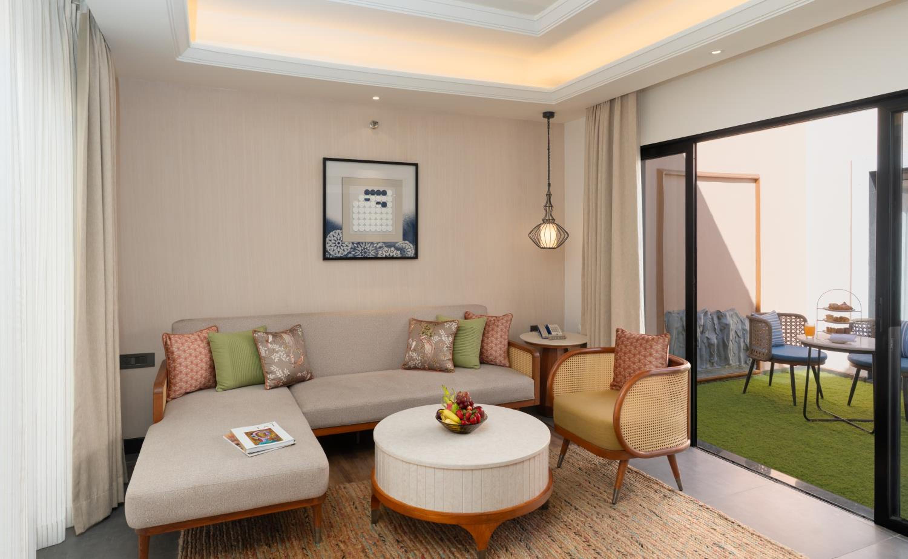 Luxury Villa photo 1