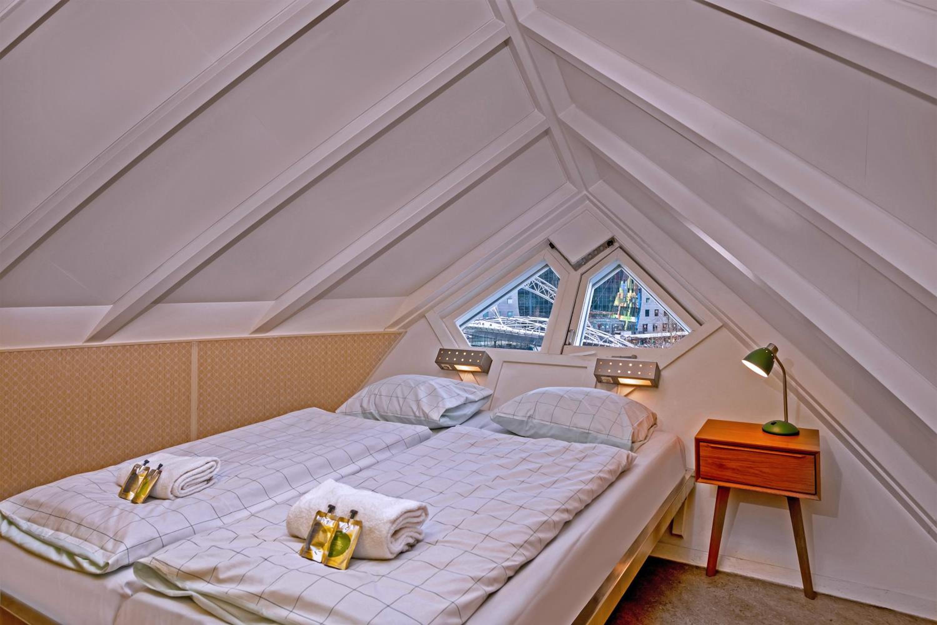 Comfort Double Room with Private Bathroom photo 1