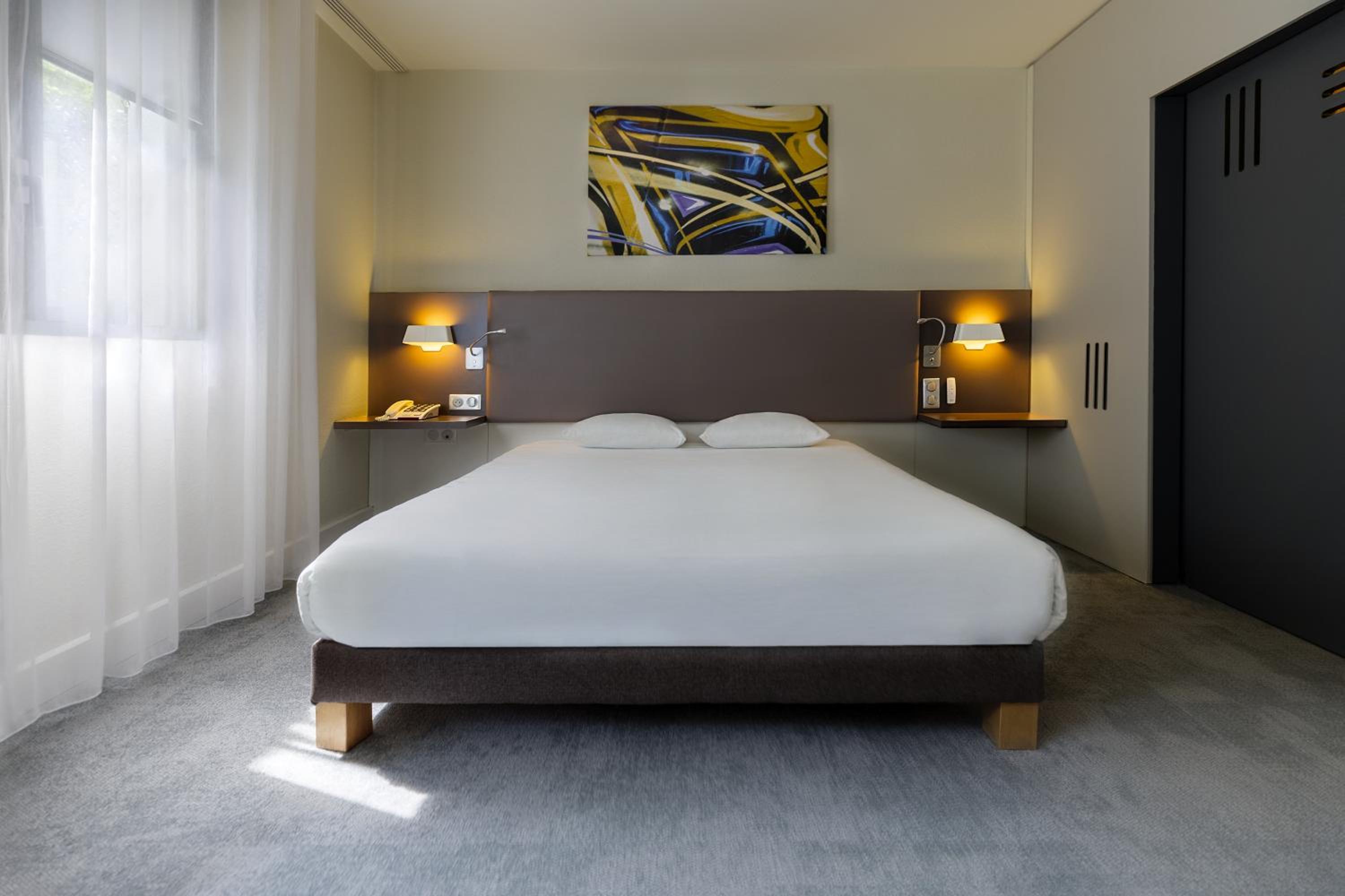 Standard Double Room with Sofa Bed - Disability Access photo 3