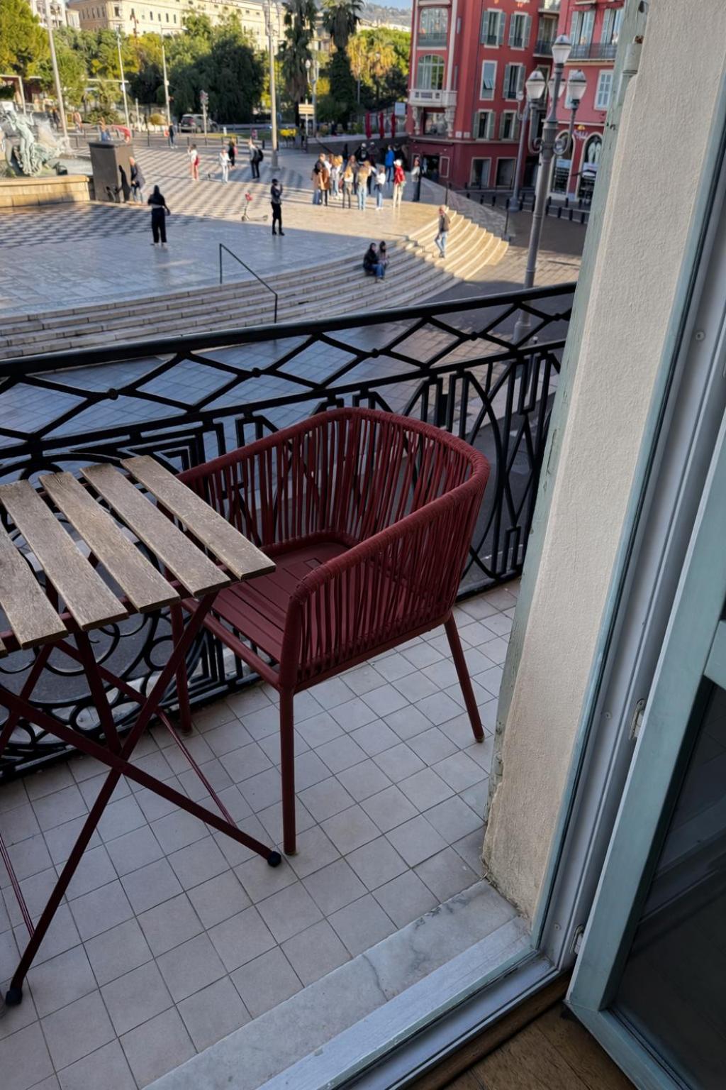 Junior Suite Room with Balcony Massena thumbnail 5