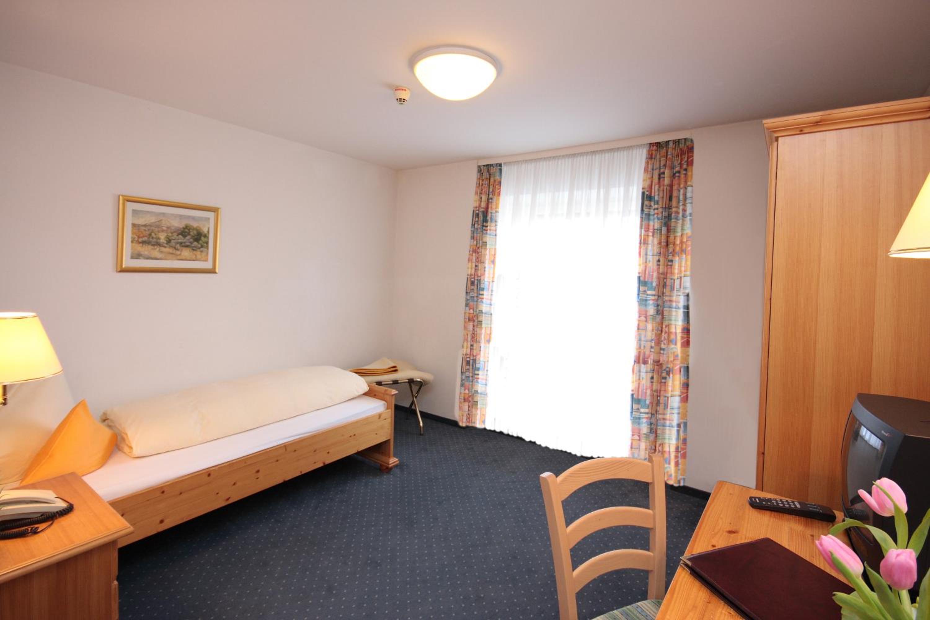 Single Room photo 1