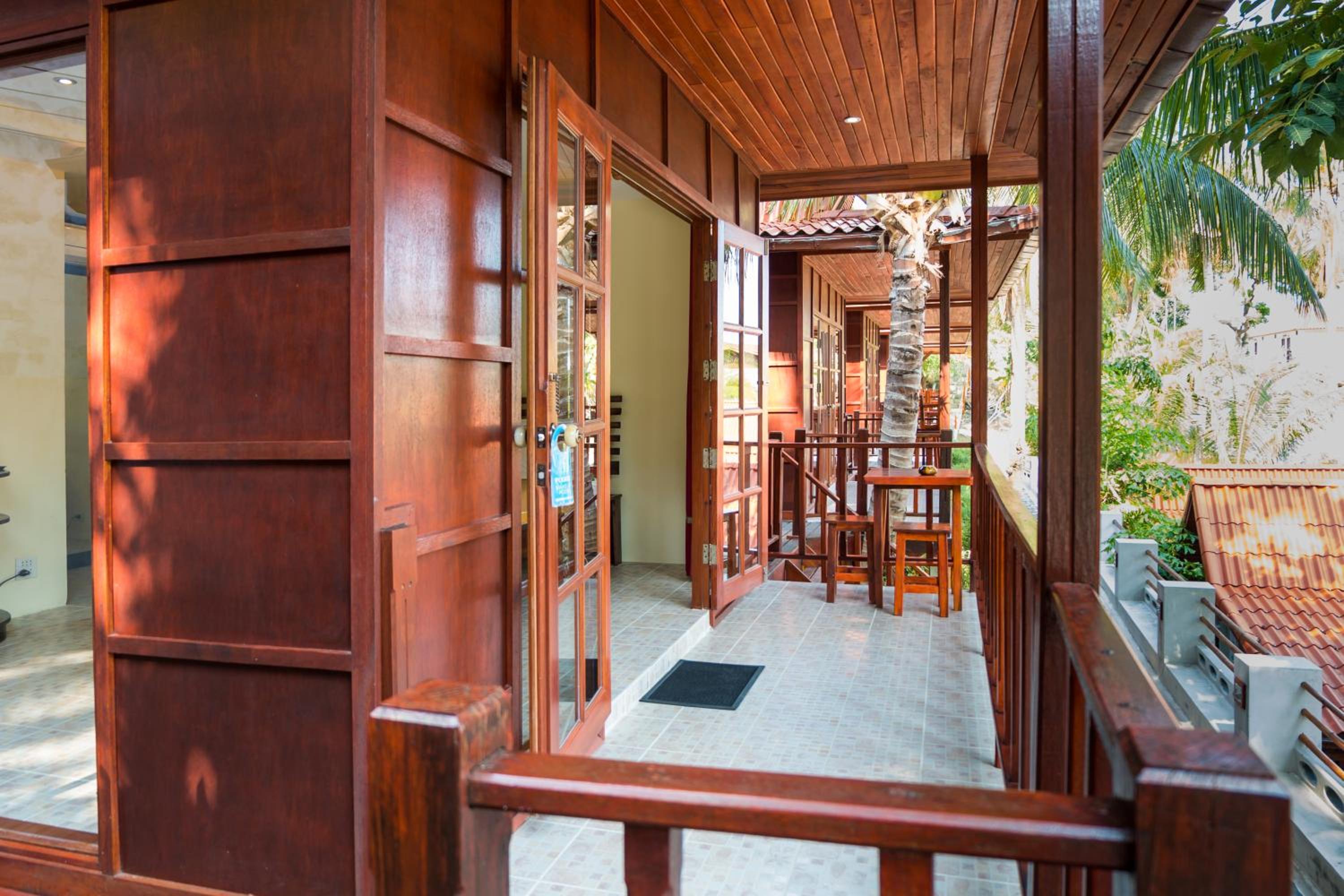 Bungalow with Sea View photo 3