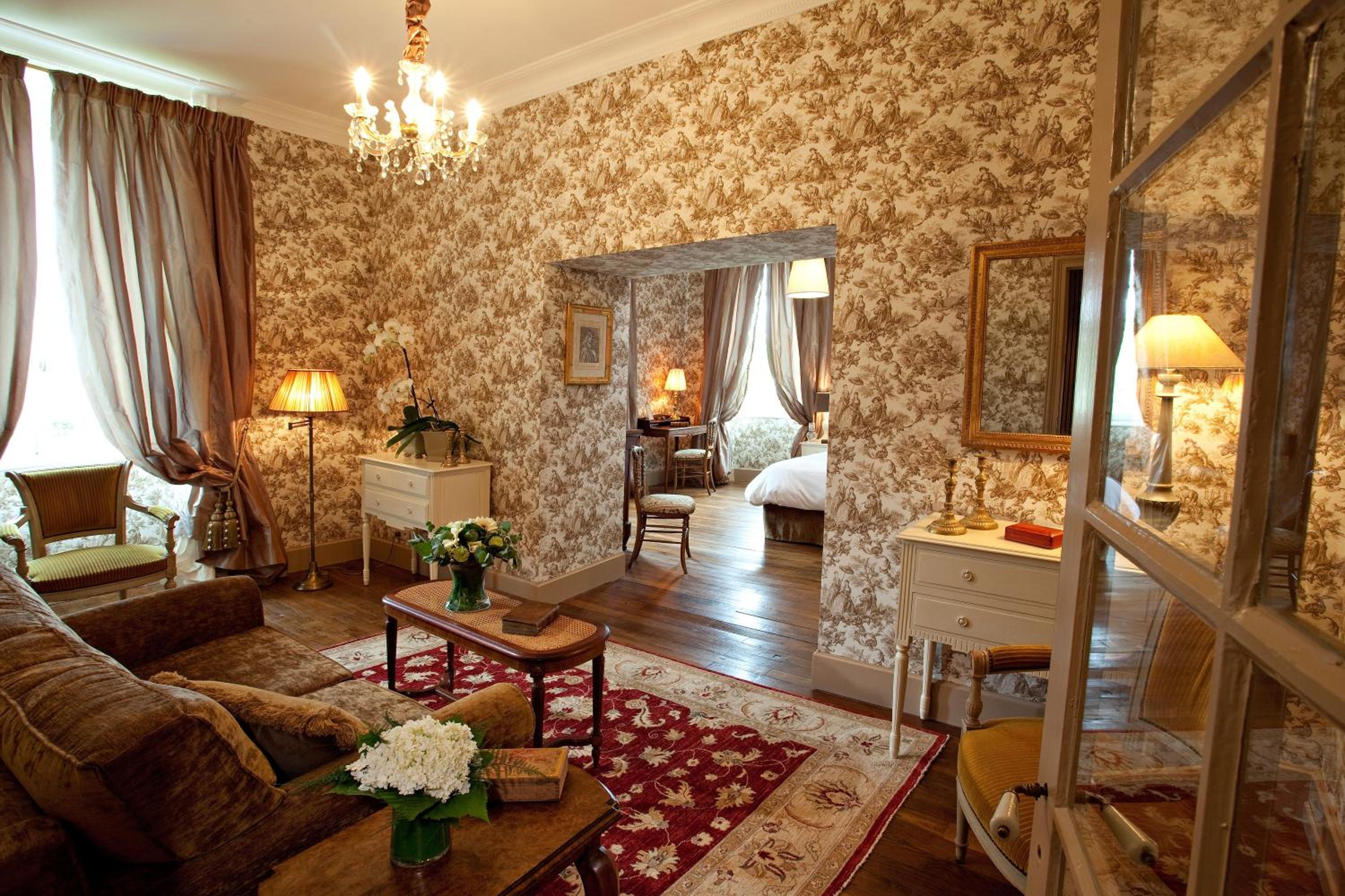 Suite - Photo 5