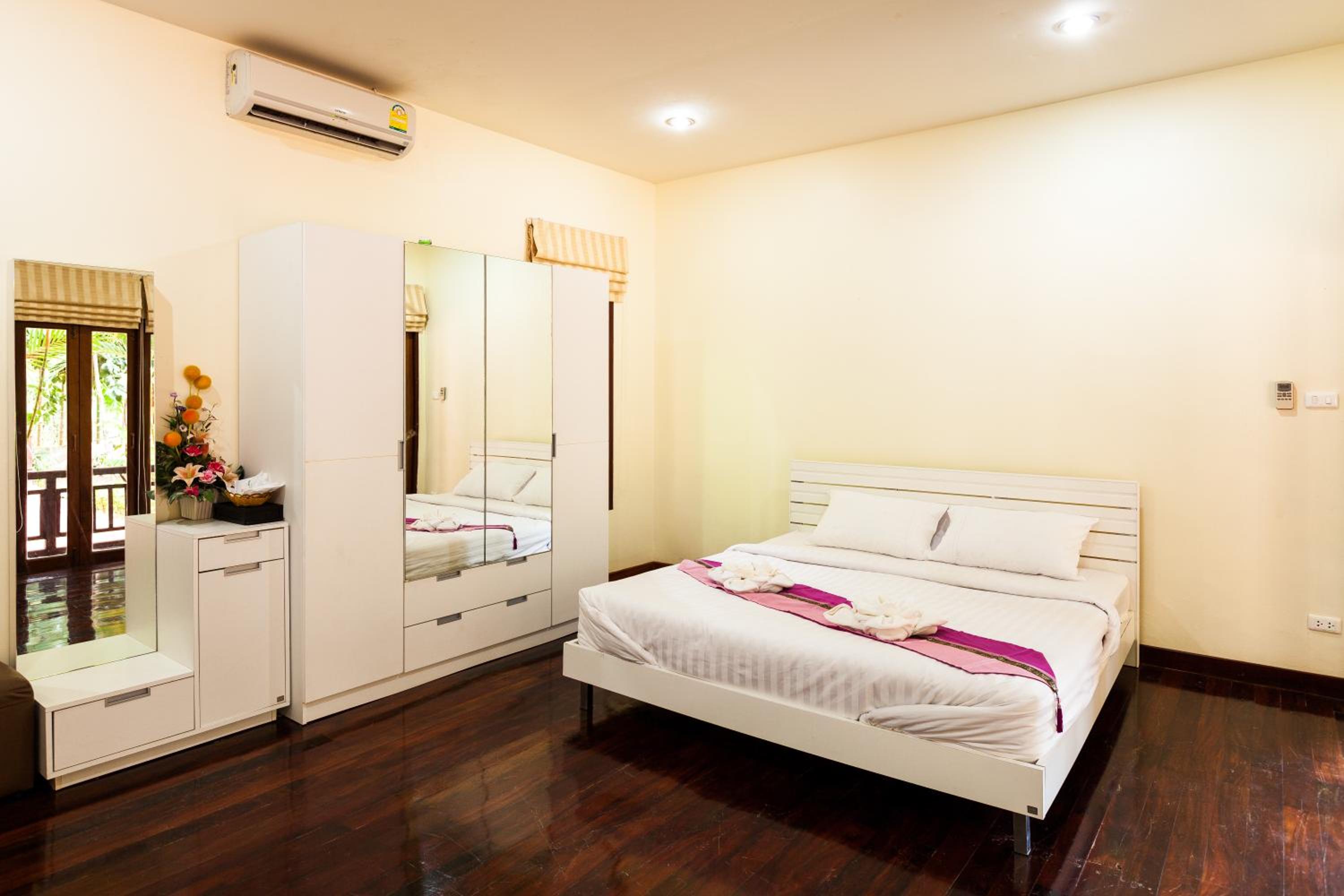 Double Room with Garden View photo 2