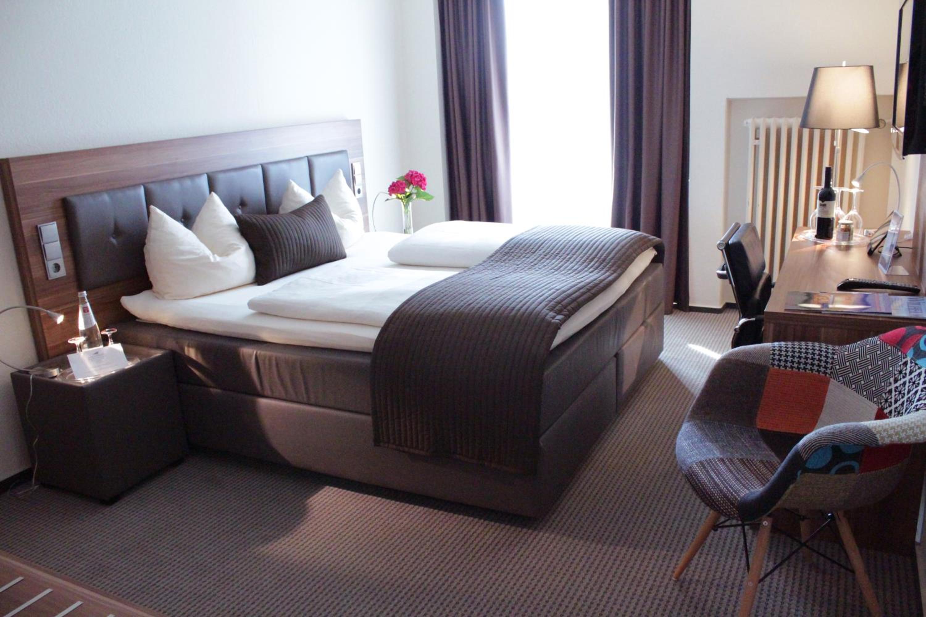 Komfort Doppelzimmer teilweise mit Balkon