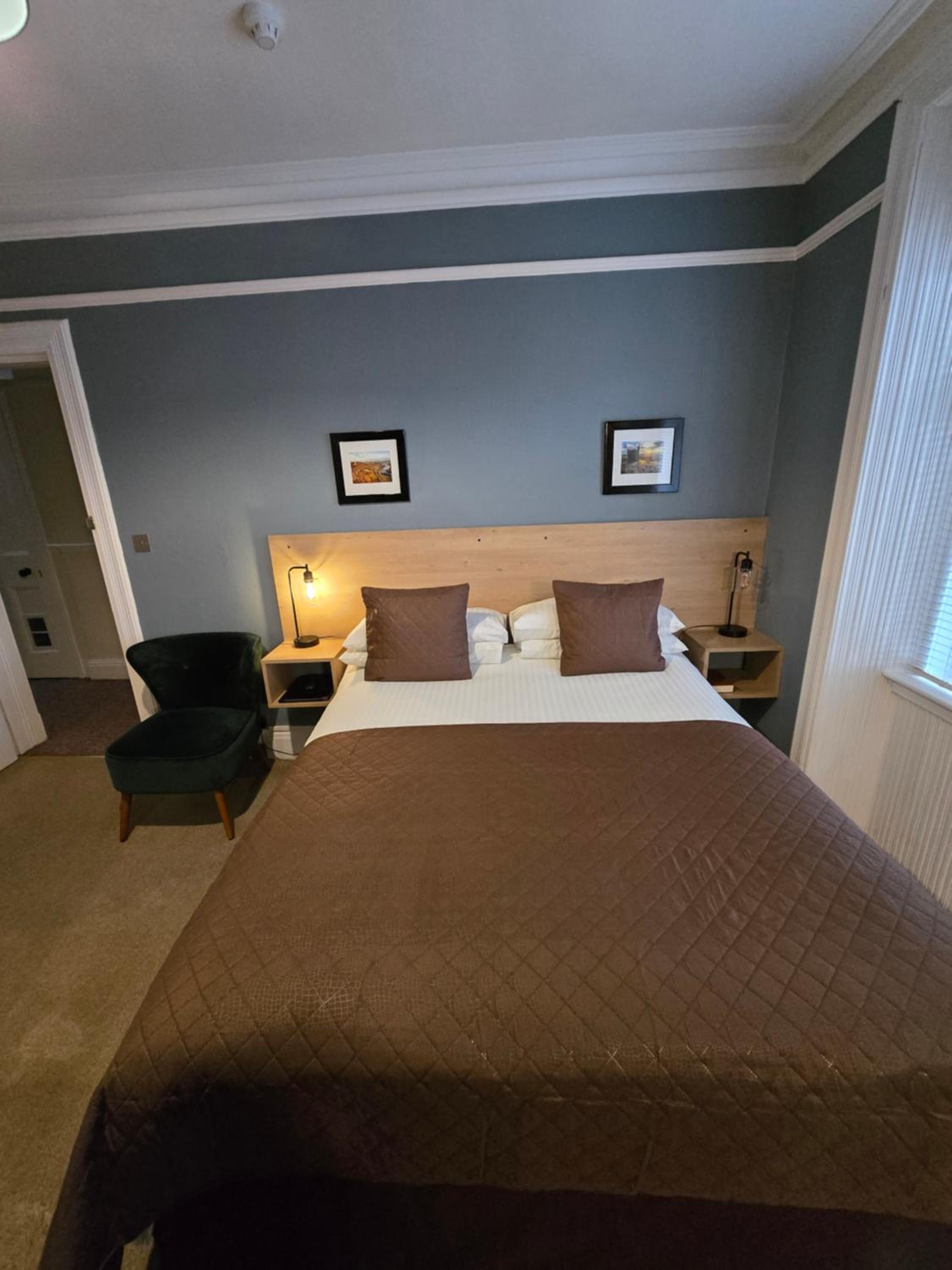 Standard Double Room photo 3