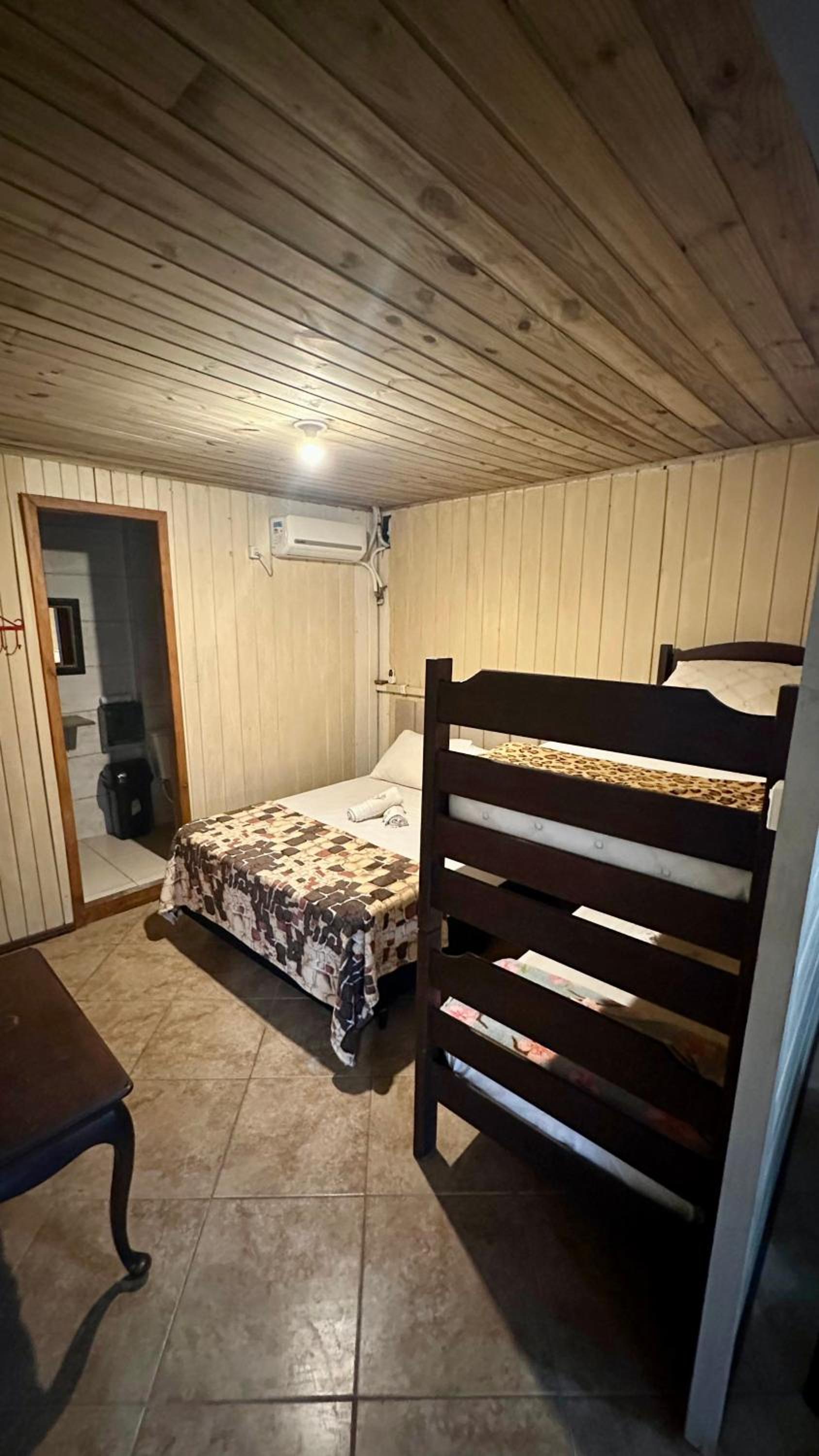 Economy Quadruple Room photo 1