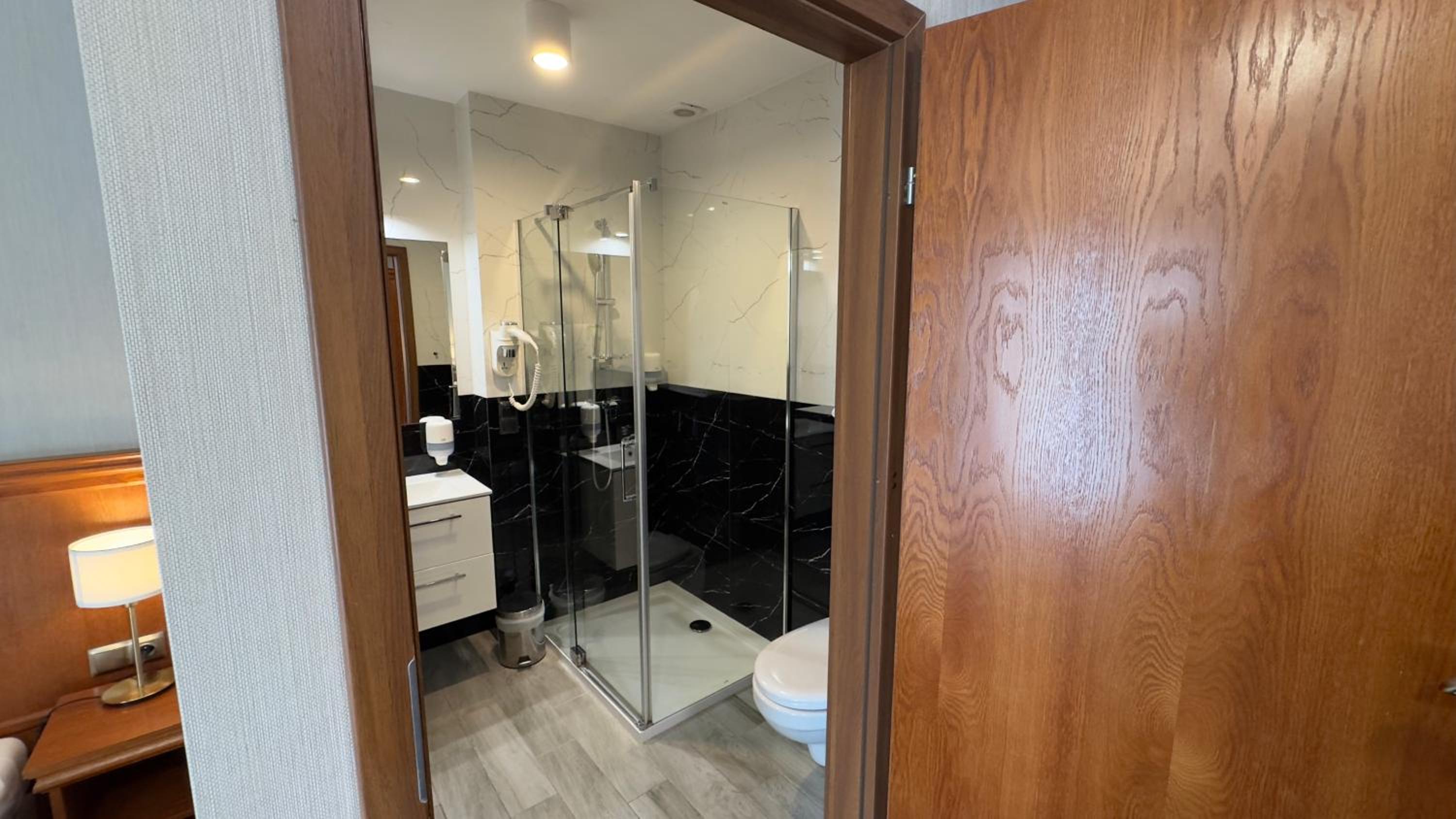 Standard Triple Room photo 2