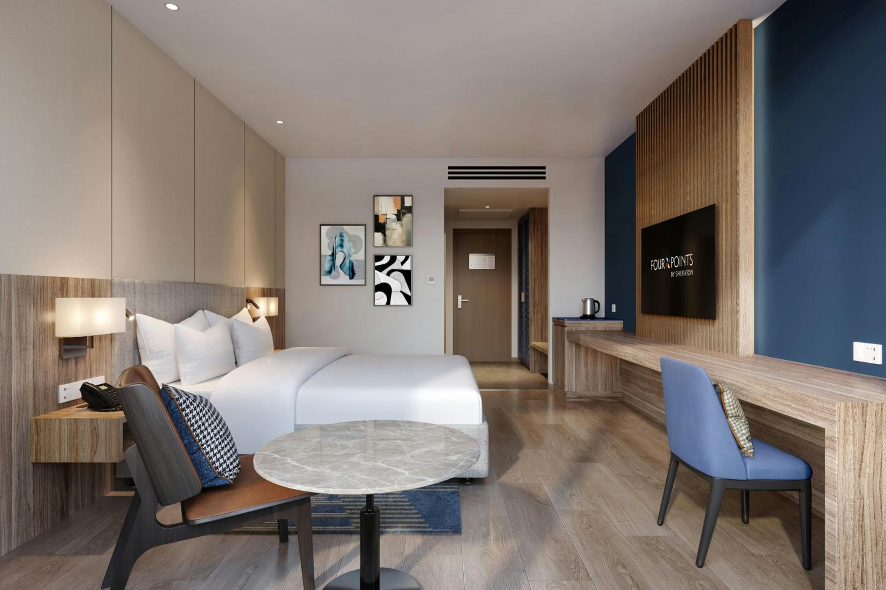 Deluxe King Room with City View