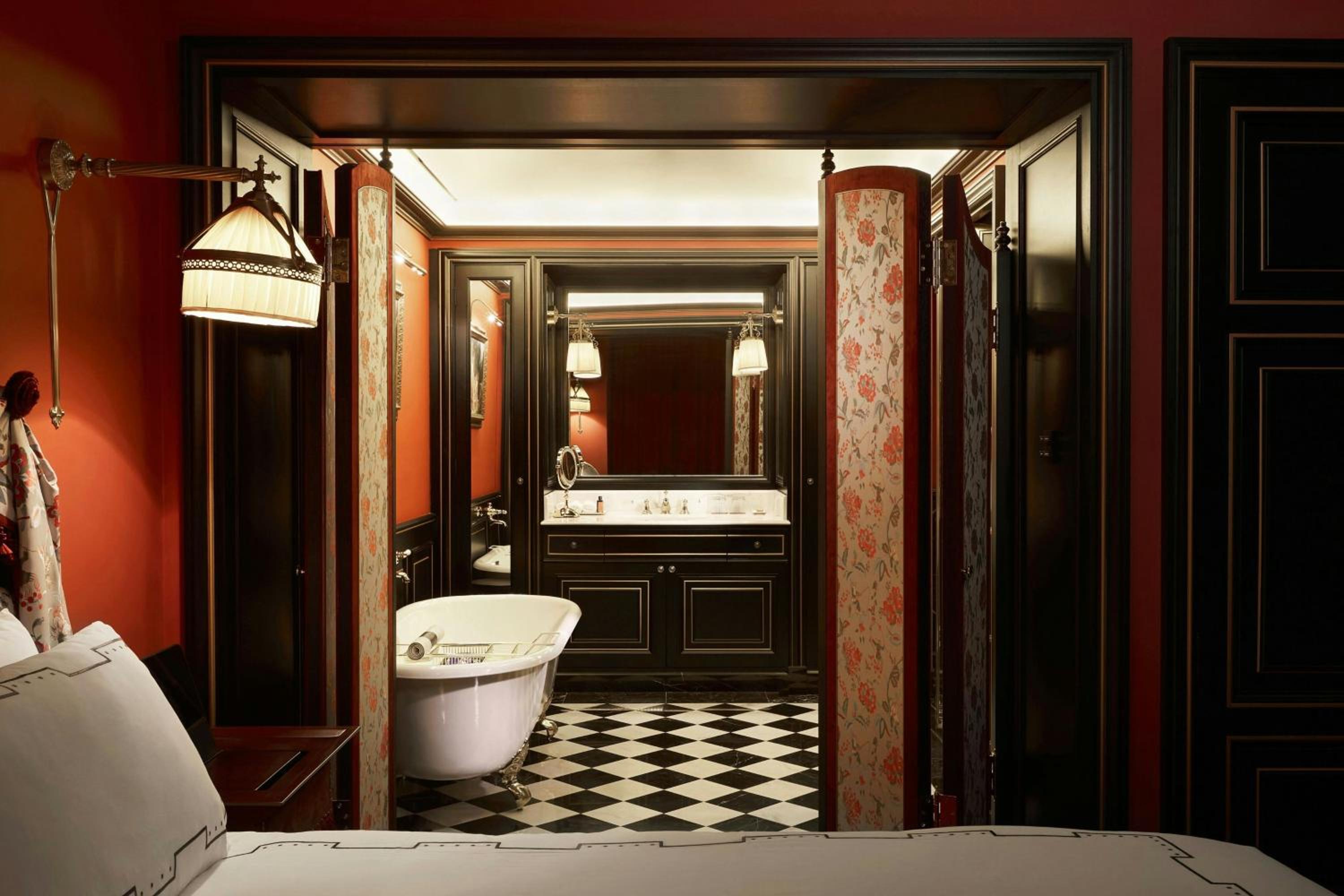 Secret Twin Room with City View photo 2
