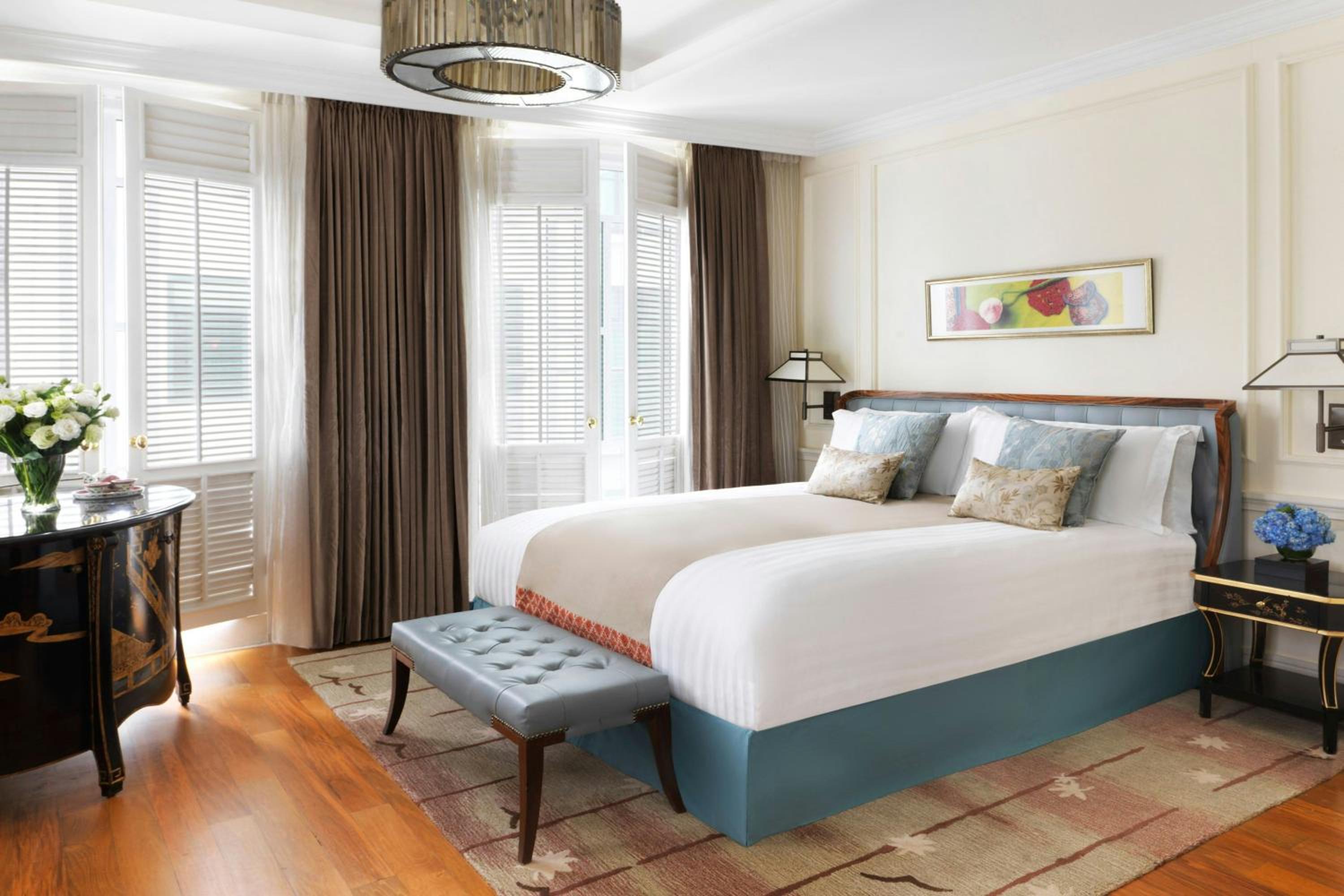 Heritage King Room